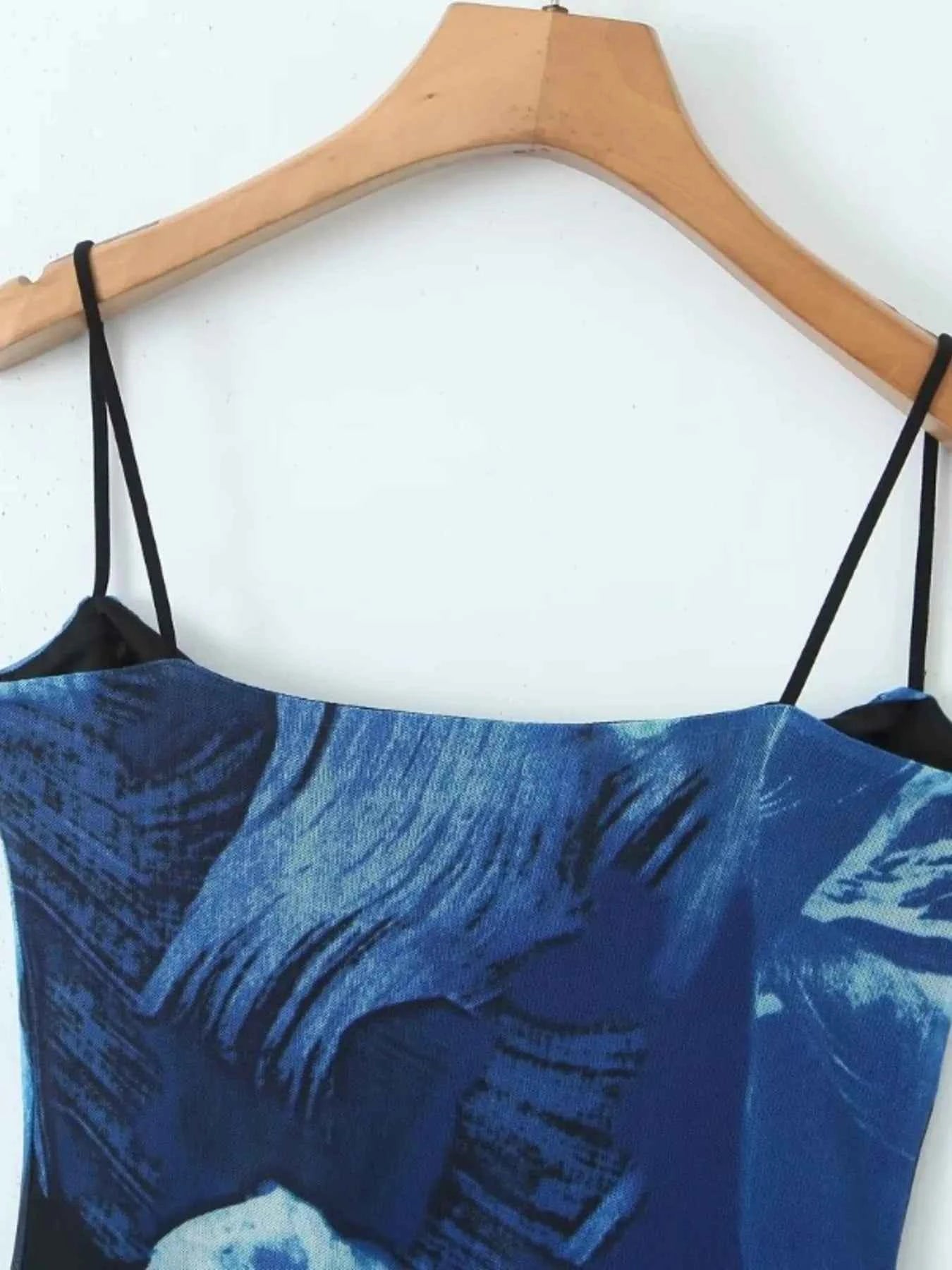 Printed Bodycon Cami Dress cedb8709927a4e85a19e8226a78f1e0d-Max-Origin