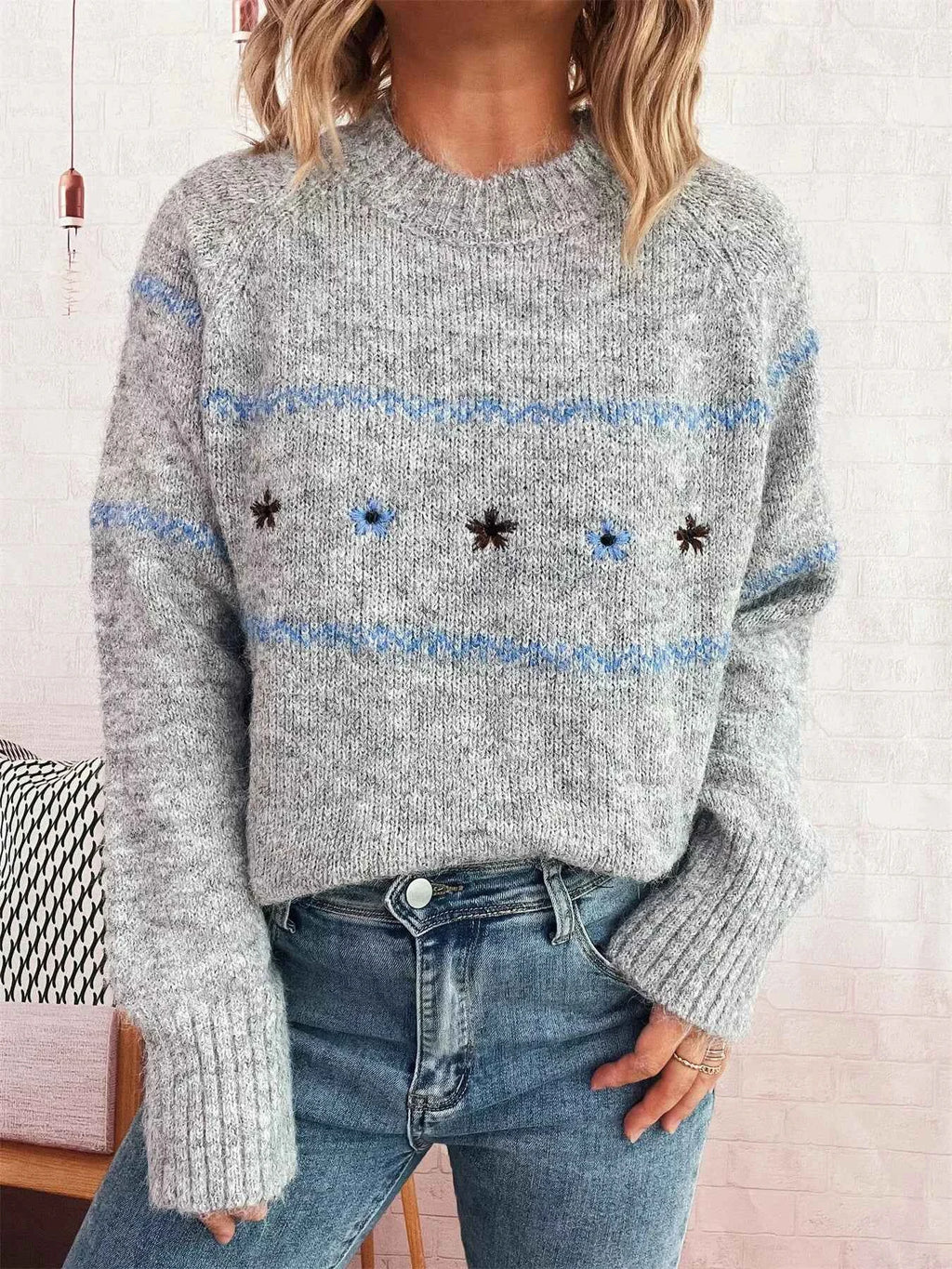 Ribbed Hem Flower Long Sleeve Sweater cf5438cca08e48858314dfa6906a19c0-Max-Origin