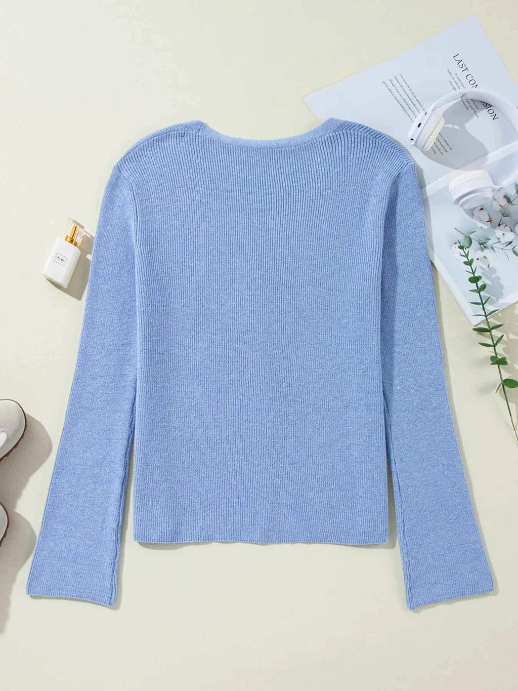 Ribbed Knit Button Front V Neck Cardigan cfd2011092b14c59aaf5ad9102c69a01-Max-Origin