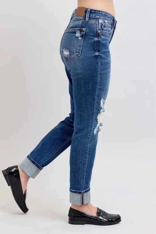 Judy Blue Full Size Mid Rise Boyfriend destroy Jeans with Yoke Pockets and Faux Selvedge Cuff Plus Size d11d5938983e489abe4a43f90731e115-Max-Origin