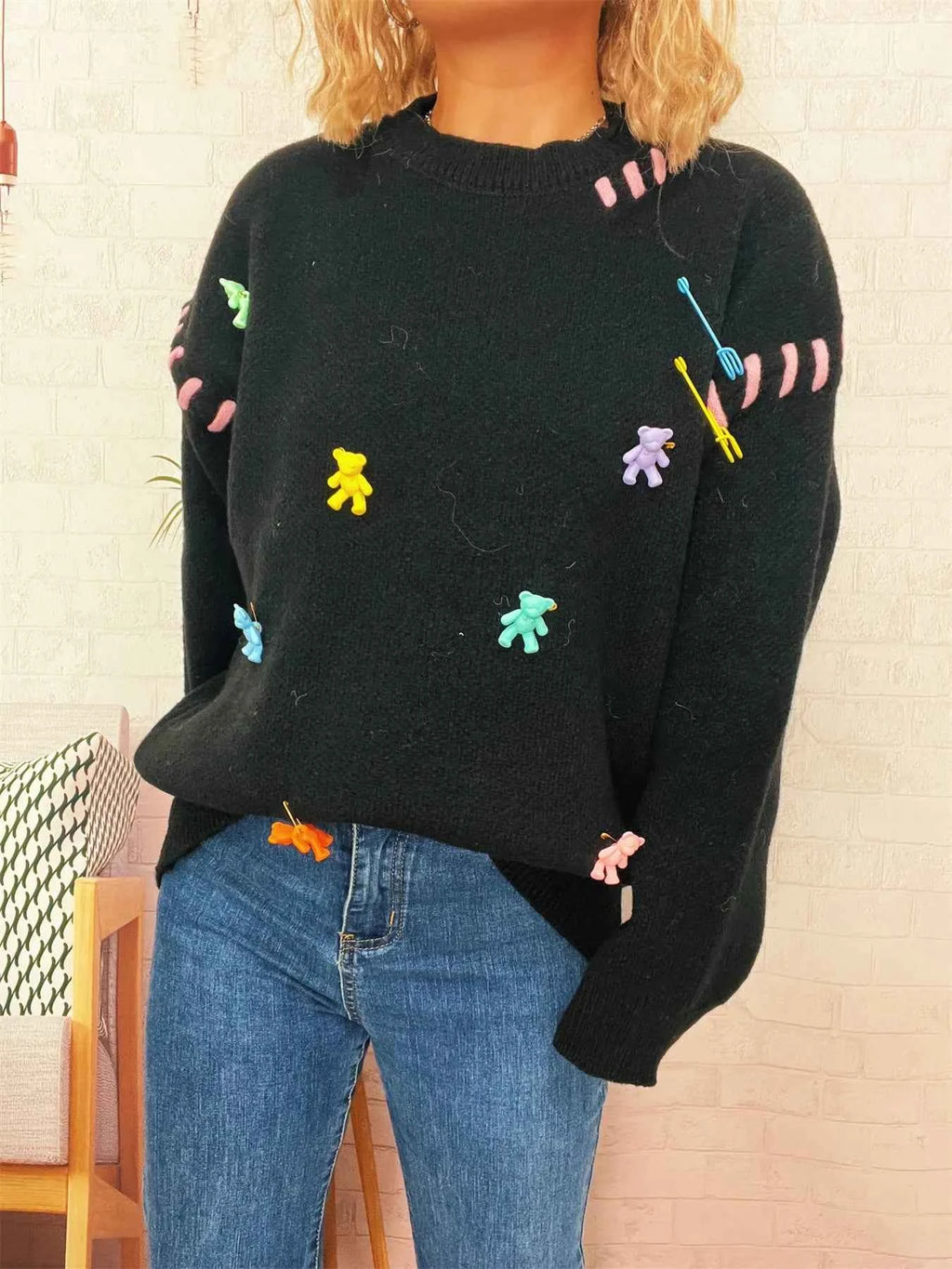 Bear Decoration Round Neck Sweater d1b0b0aba082495ca0635e3631a4c226-Max-Origin