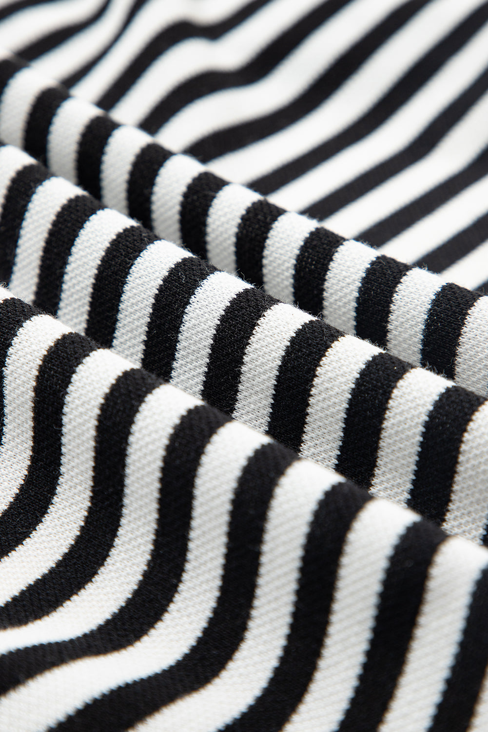 Red Striped Bowknot Backless T-Shirt d38f40c42a3ea001