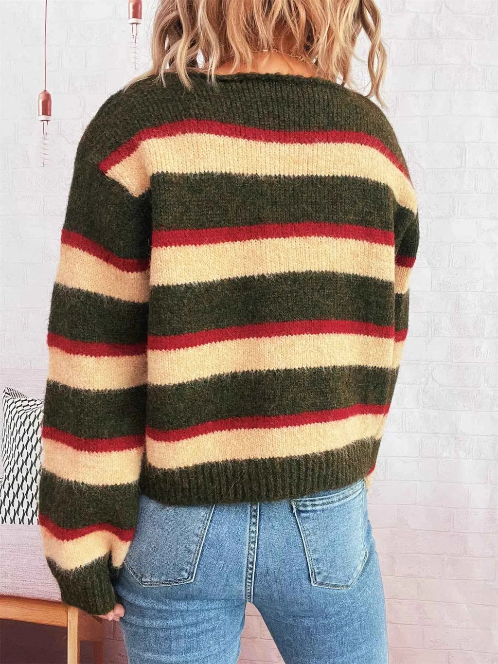 Striped Round Neck Long Sleeve Sweater d4243fb8572e44be90276e838d3b920e-Max-Origin