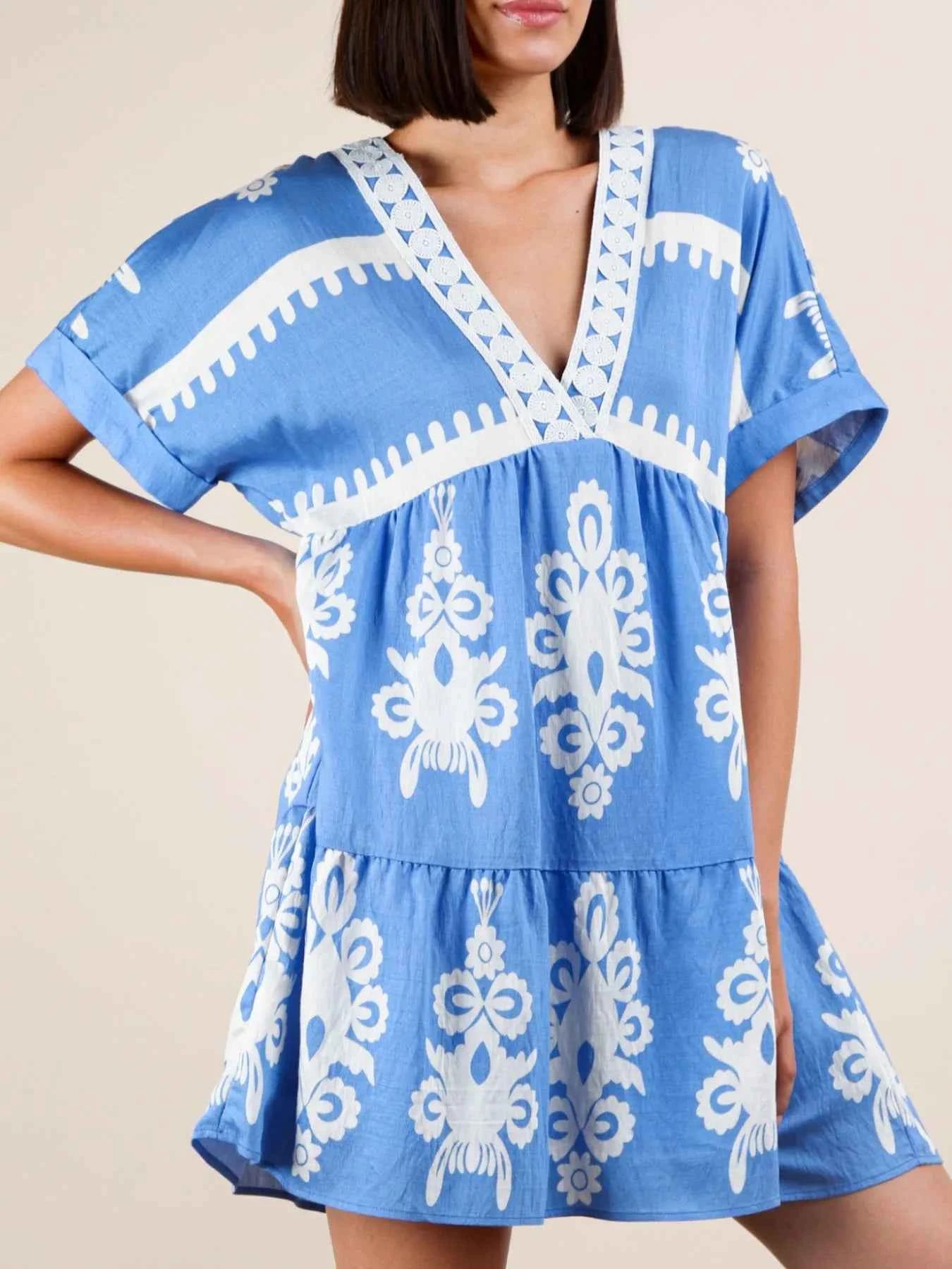 Printed V-Neck Short Sleeve Mini Dress d4d893b9-f890-4e77-af59-e3e88c9d1c5b-Max-Origin