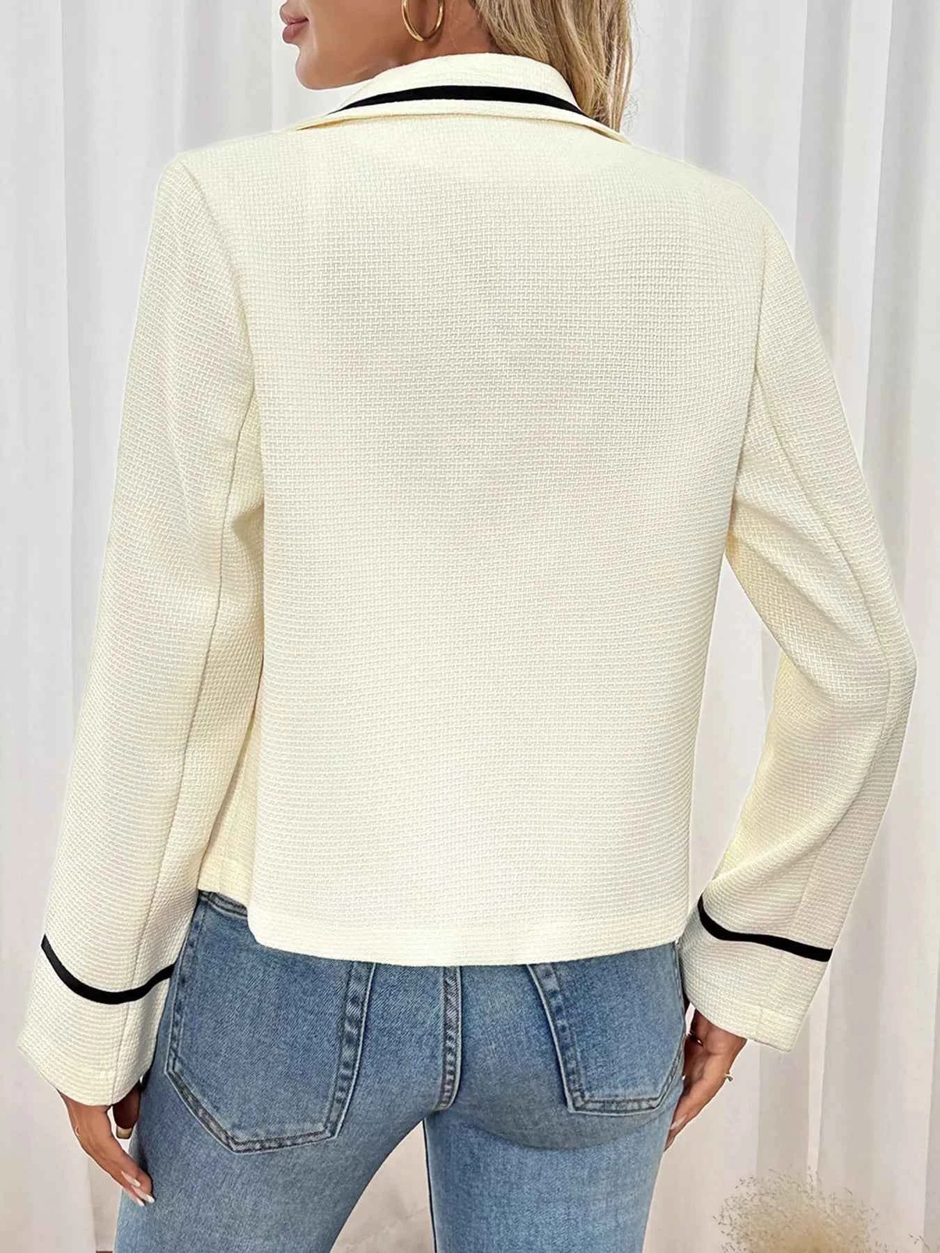 Contrast Trim Button-Up Blazer d59d9a22a86647b6983c2638f21fef05-Max-Origin