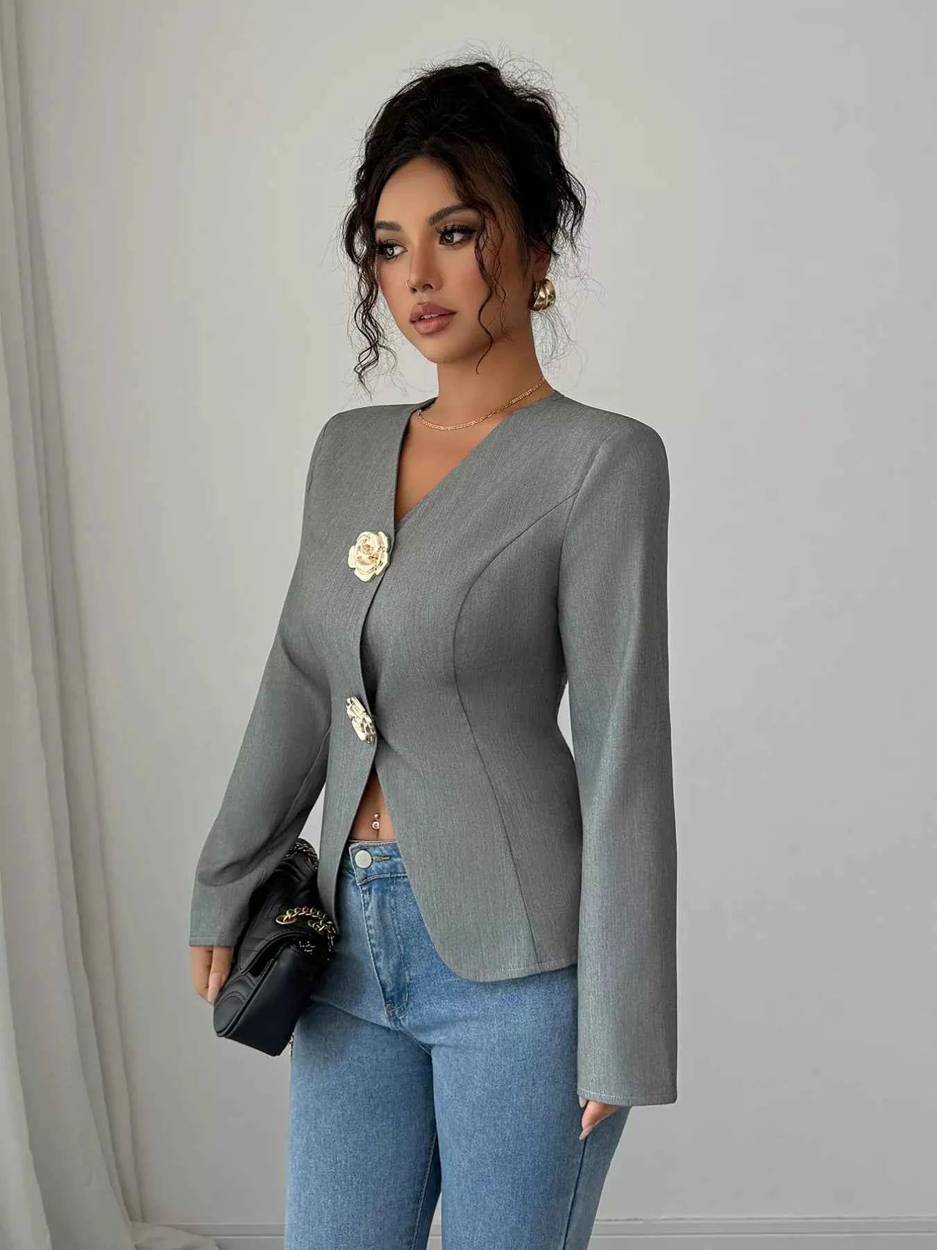 Flower Button Long Sleeve Blazer d62eaf4c-bfad-4481-8f04-0efcbdb454bb-Max-Origin