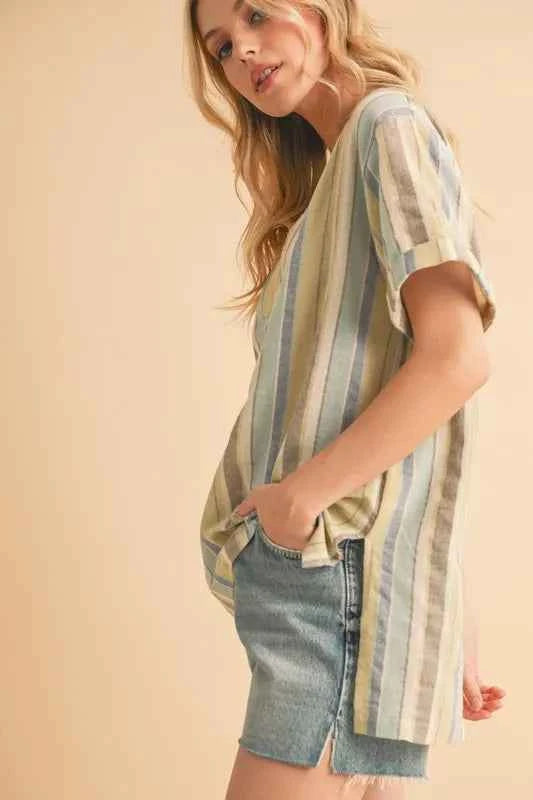 Aemi+Co Side Slit Striped Short Sleeve Blouse d6525e552ad24f70921e687ec7d54eaa-Max-Origin