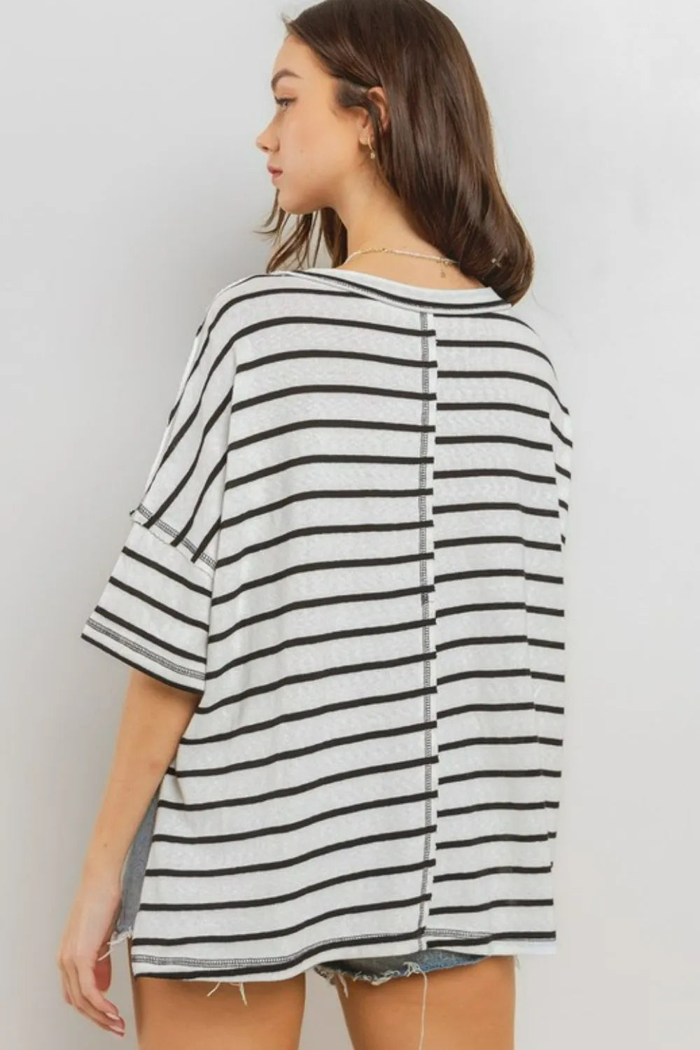 Ces Femme Side Slit Striped Round Neck Half Sleeve T-Shirt d7c5452e-b768-4d77-98cb-64198bf5f576-Max