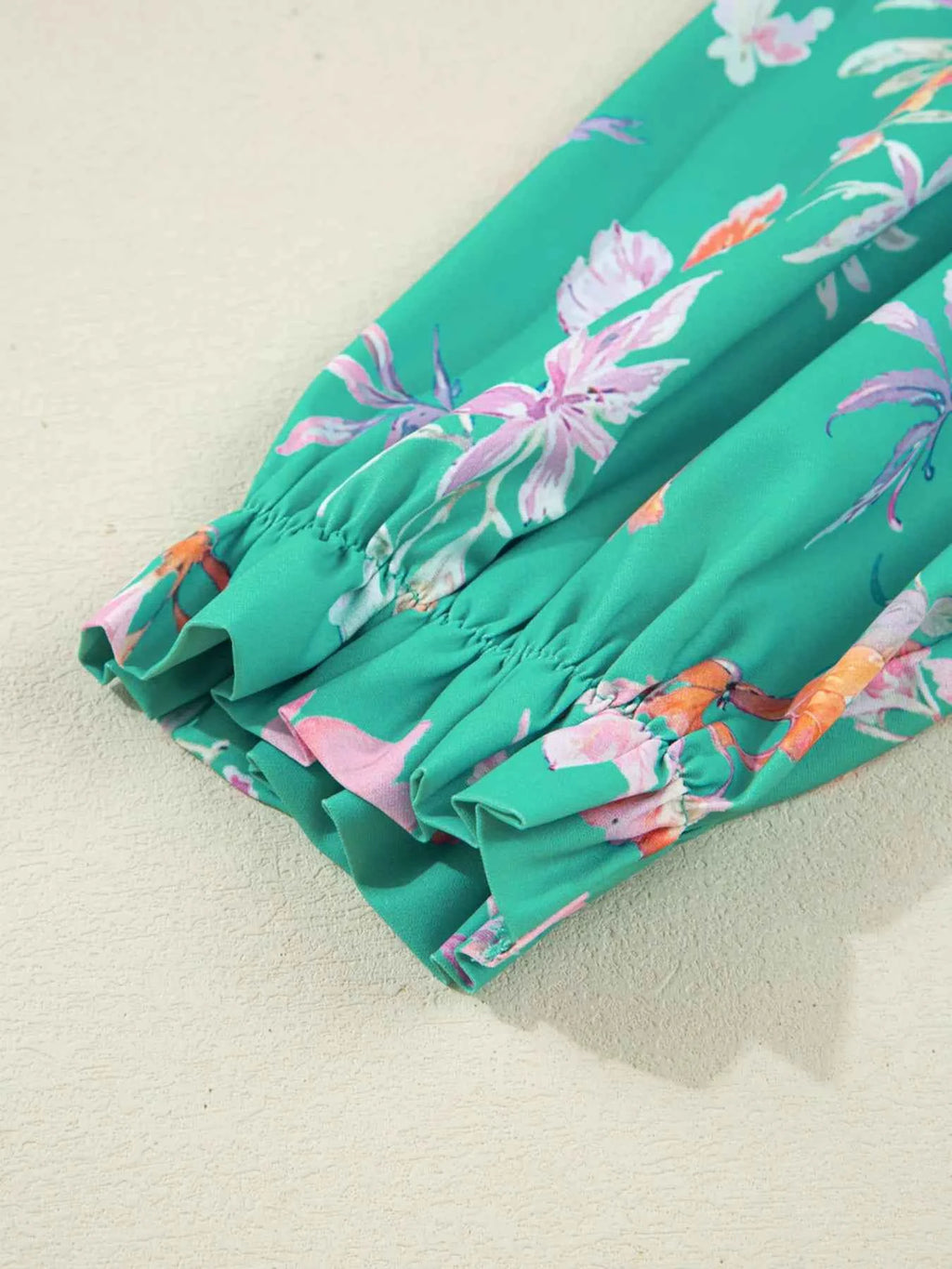 Floral Lantern Sleeve Button Front Shirt d7ce16681d1f4bcdb9ec72c62291aa7c-Max-Origin