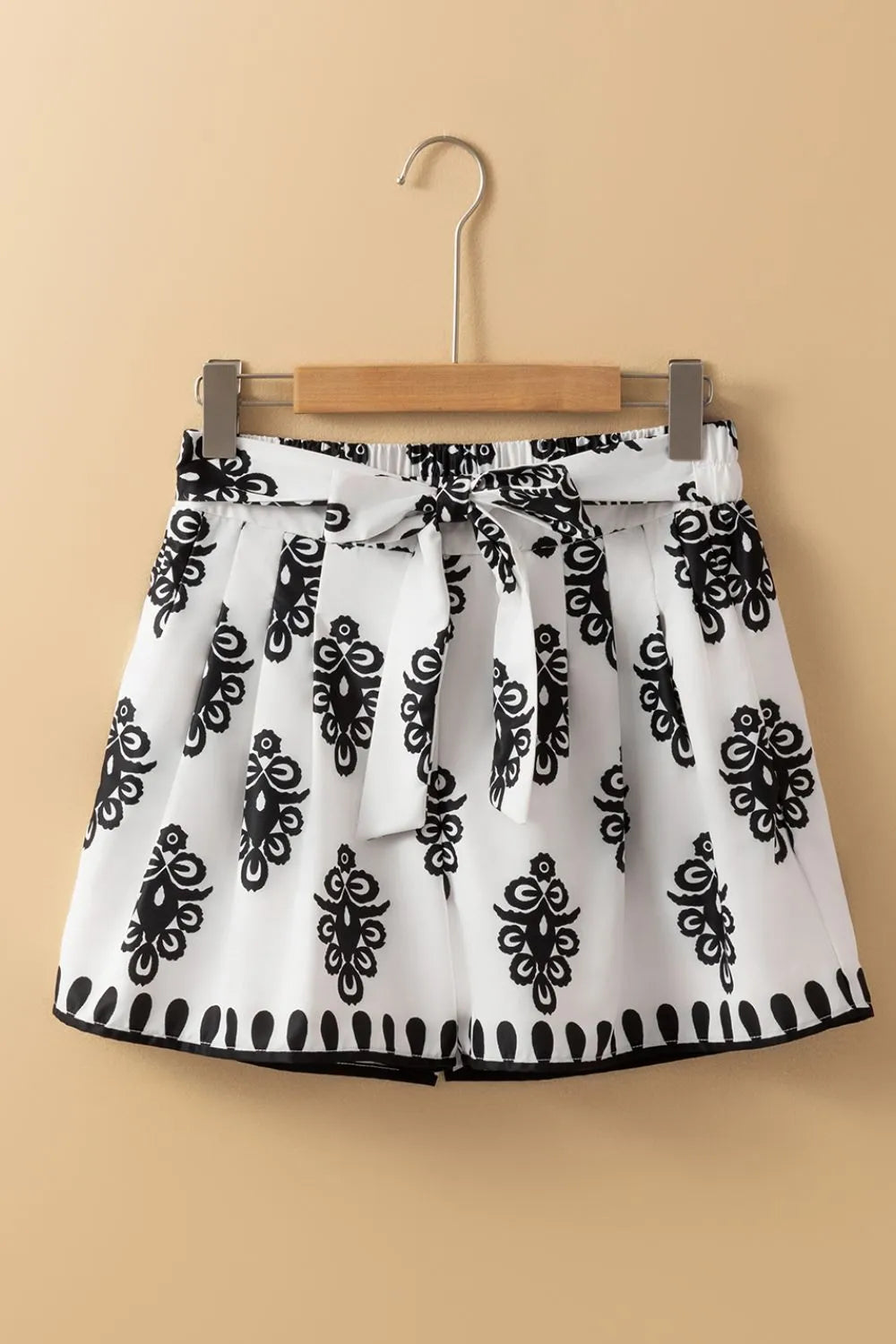 Tied Printed Shorts d8ae9b22-bdca-4164-92f5-18ef3160c628-Max-Origin