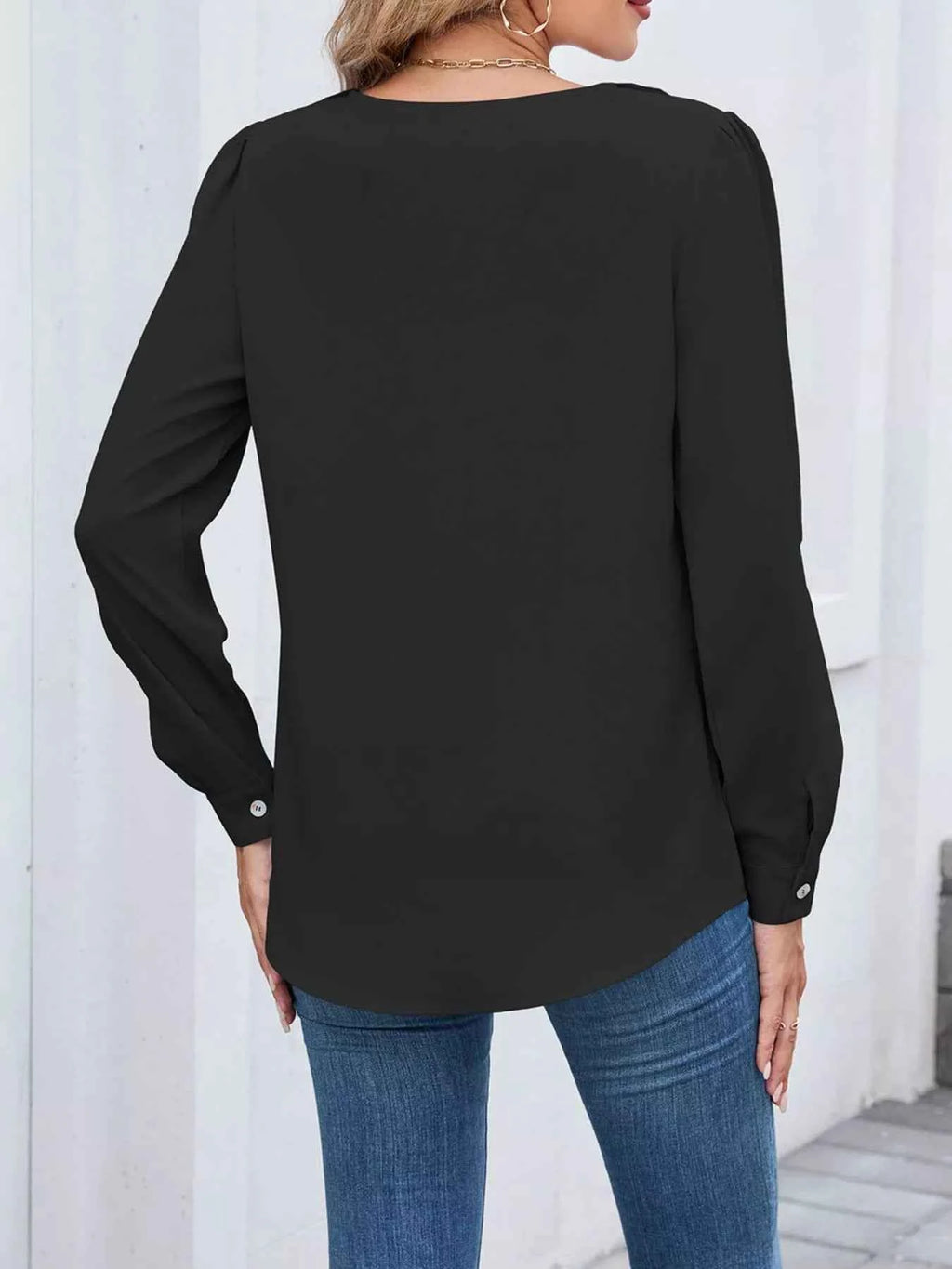 Ruffled V-Neck Long Sleeve Blouse d9be93ae-f633-49e1-91ca-184817c5f9dd-Max-Origin