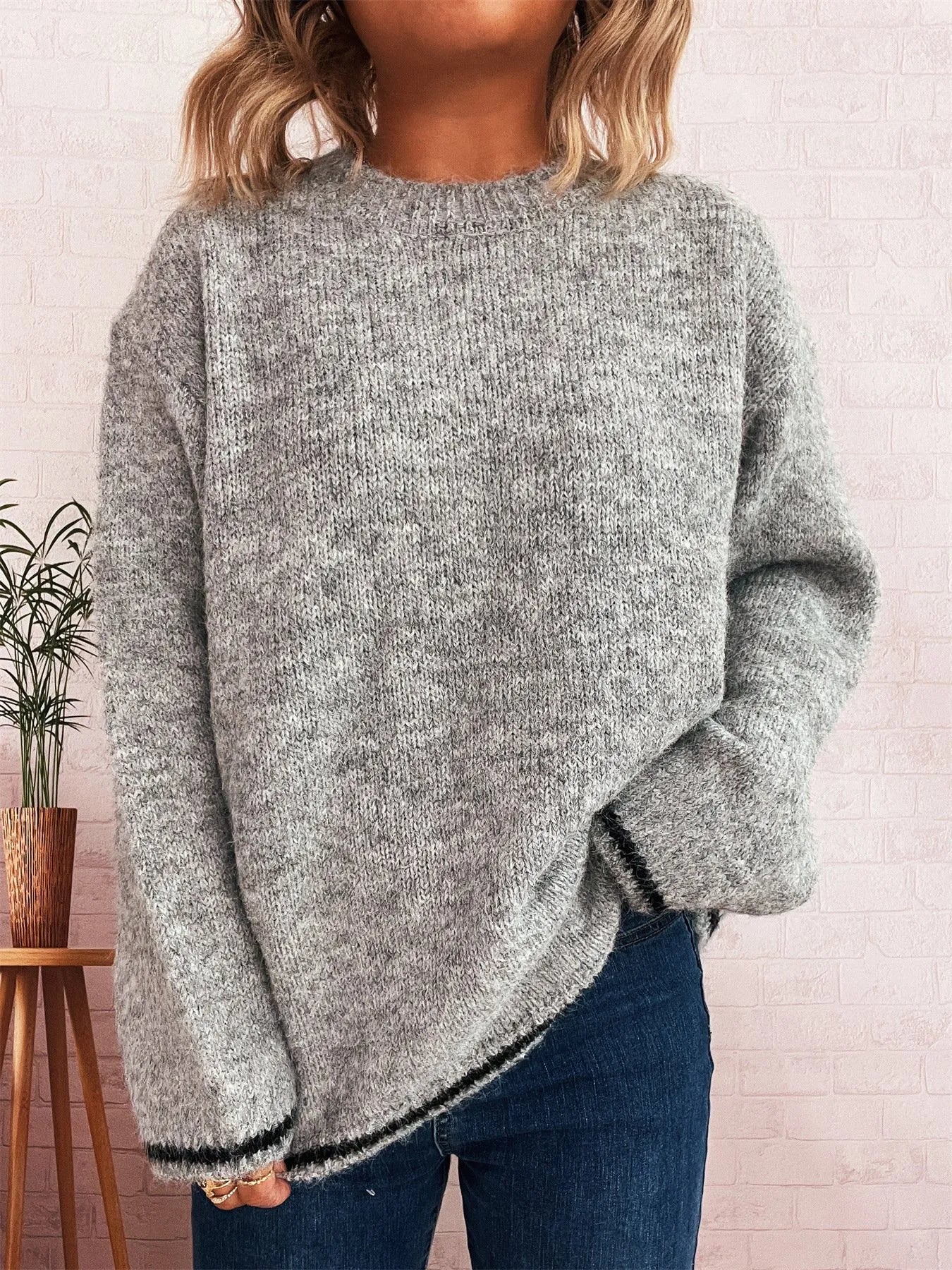 Contrast Trim Round Neck Cozy Sweater da1156c3-be34-4508-8d78-8070cfa65f5a-Max-Origin