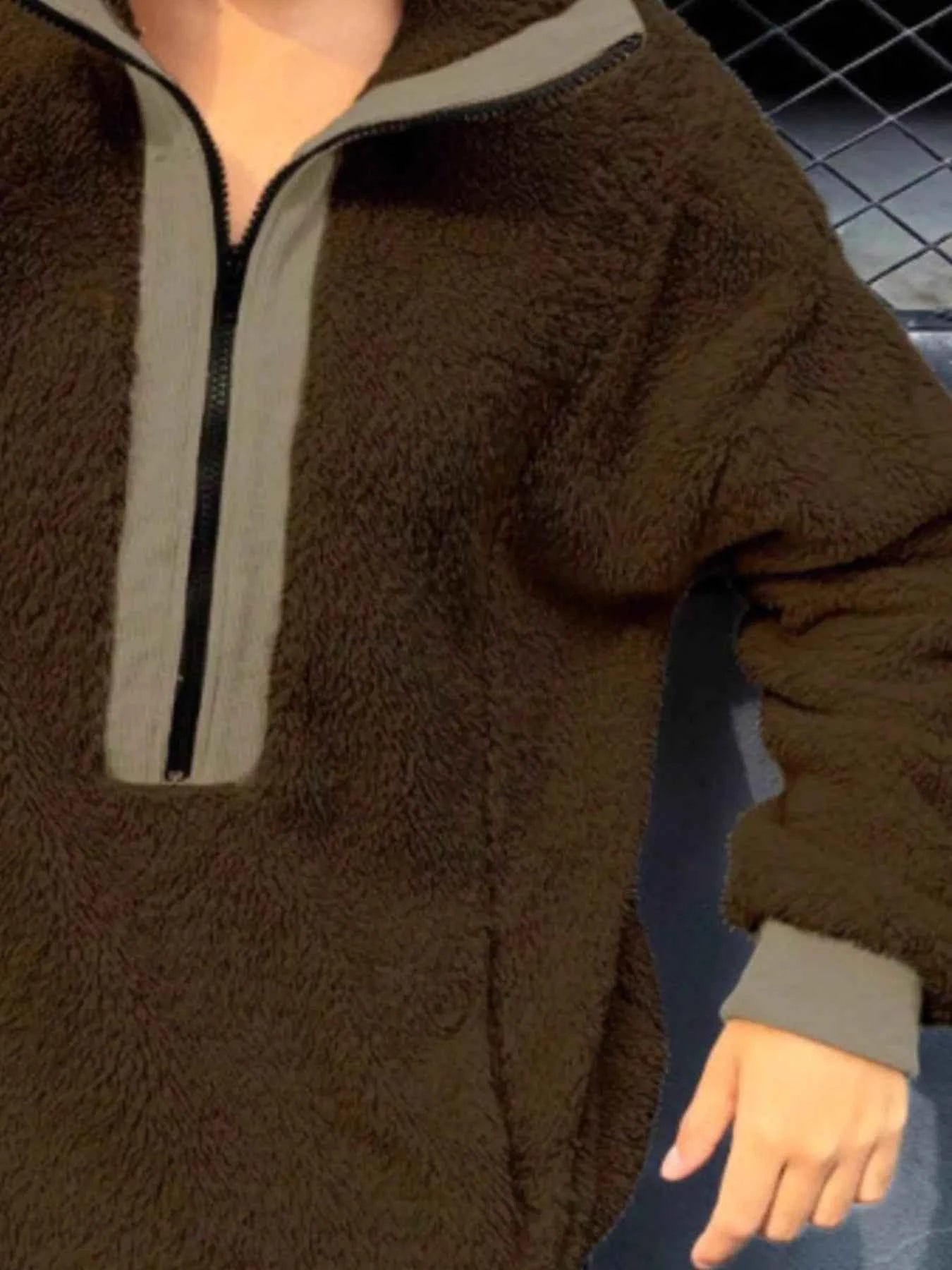 Fleece Half-Zip Sweatshirt da4cef56-8d3e-490c-8ee4-643868bfbf75-Max-Origin