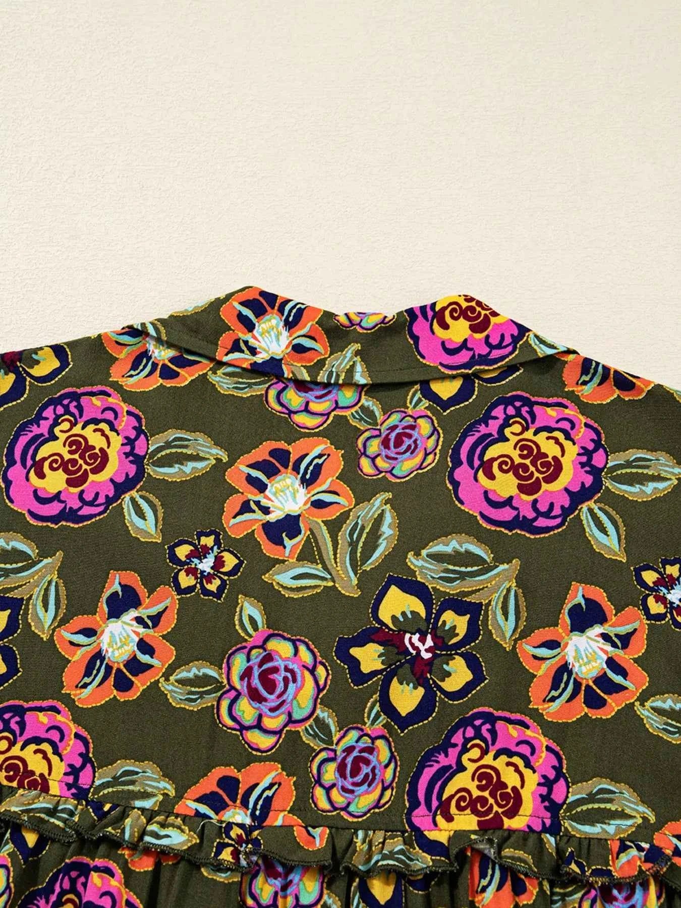 Floral Print Split Neck Bubble Sleeve Shift Mini Dress dad596b69d73461eb481b58d7f5bb9d0-Max-Origin