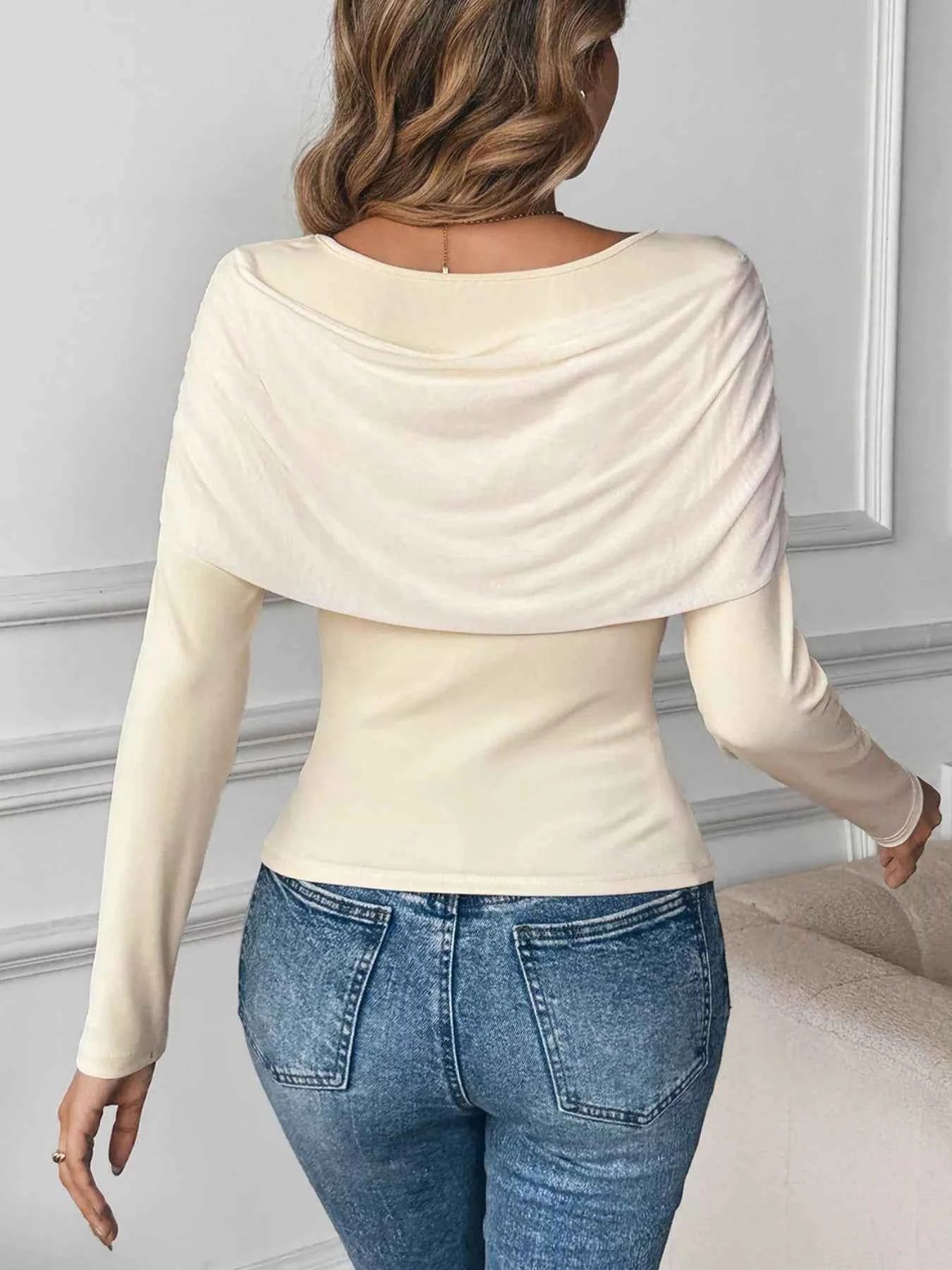 Bow Long Sleeve T-Shirt dc013948-101c-4f52-b9b1-7386e23e82cc-Max-Origin