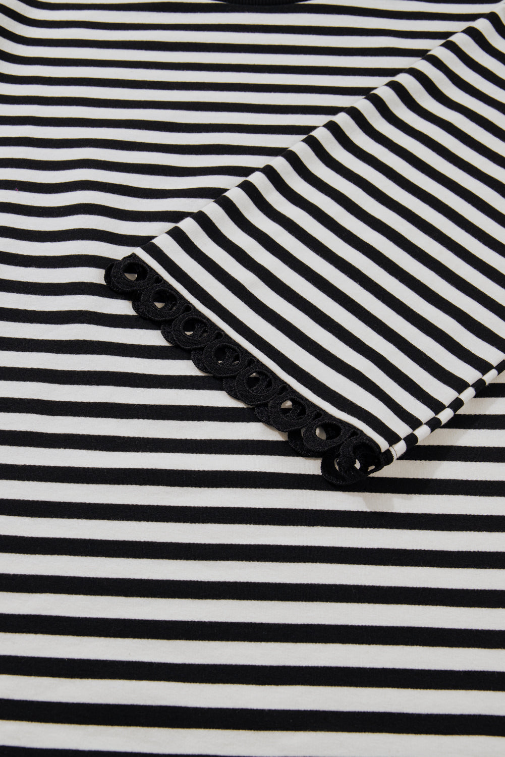 Black Striped Round Neck Contrast Trim Bell Sleeve Top dc5720afd89c4210