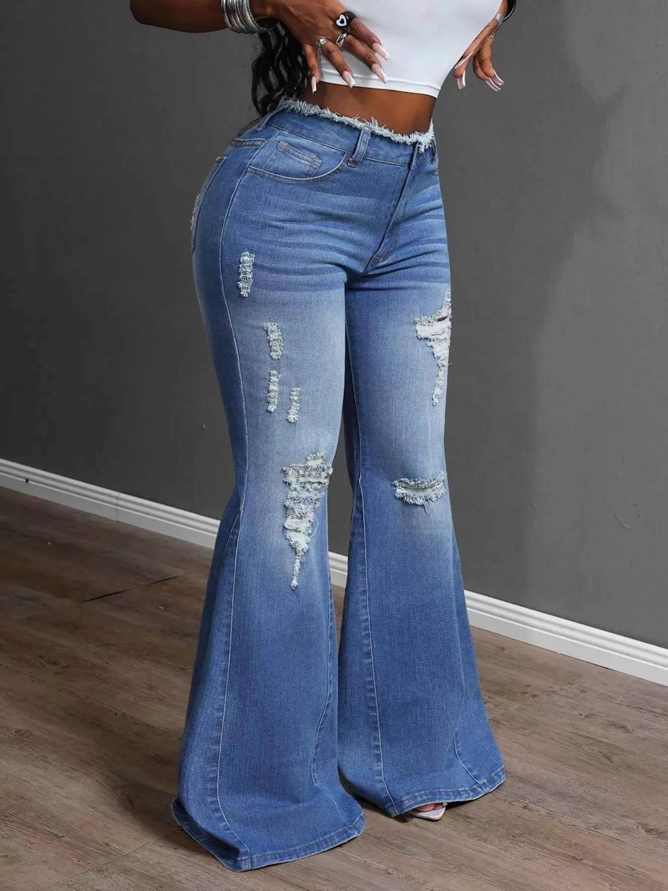 High Waisted Distressed Flare Jeans Medium dd1b3d14e60c493bb885515f0a712dc4-Max-Origin