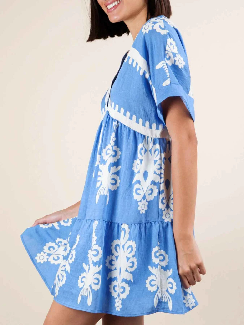 Printed V-Neck Short Sleeve Mini Dress de3a9ea4-4ba9-4fea-b13a-4d692eafd6a1-Max-Origin