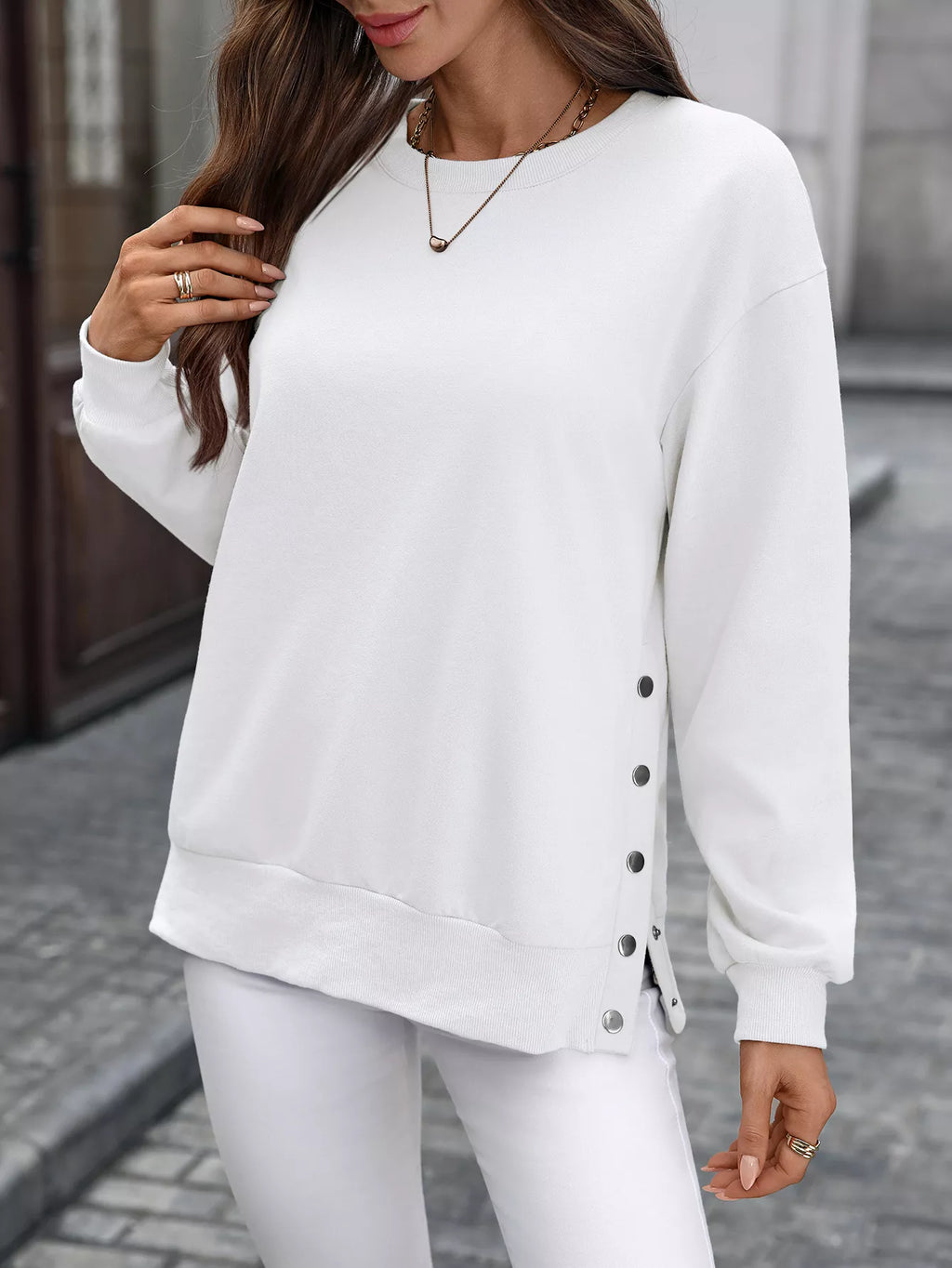 Side Snap Round Neck Sweatshirt de89441a-7cbf-401b-8ecb-67973497ac2c-Max-Origin
