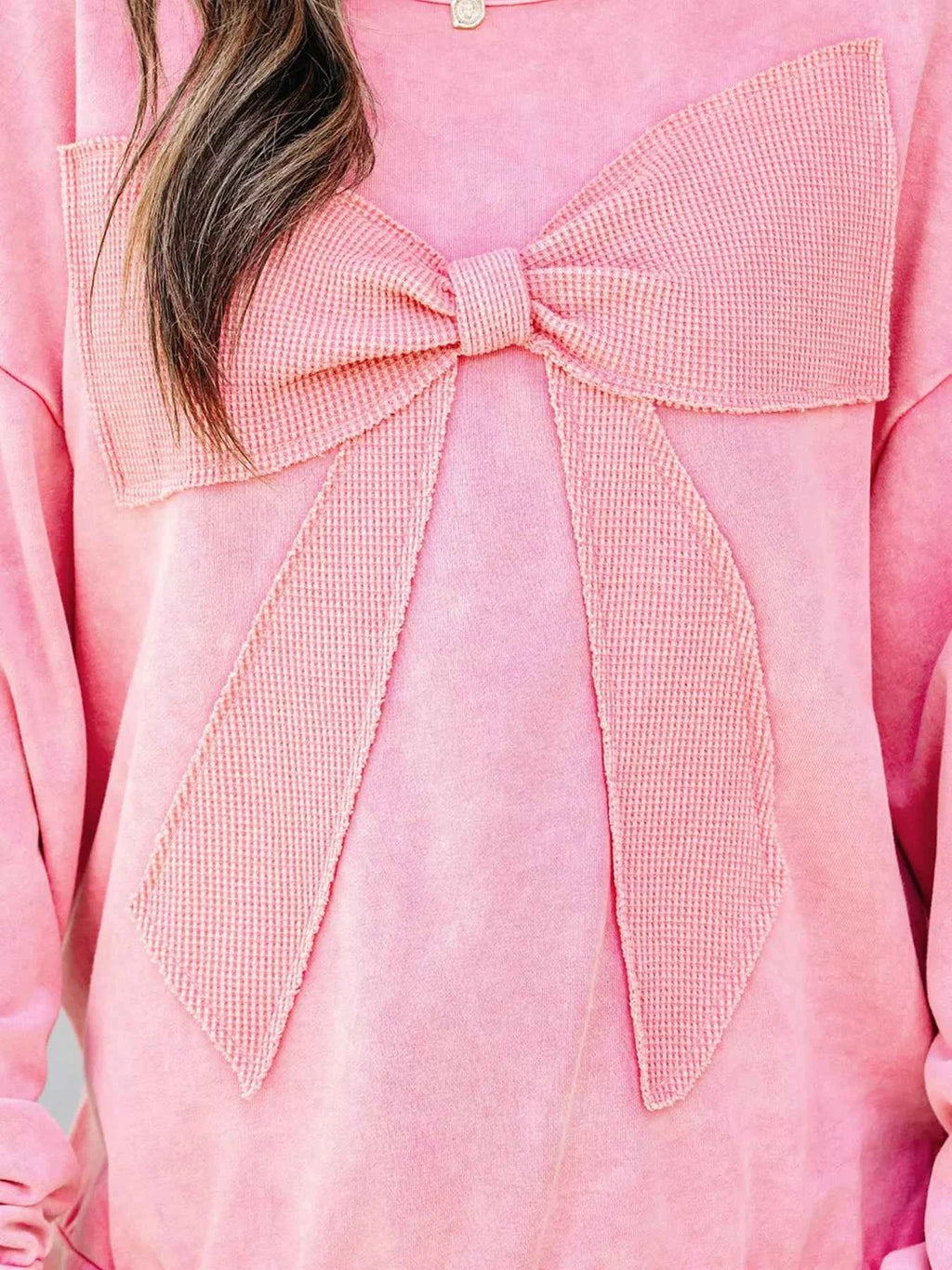Mineral Wash Bow Patchwork Sweatshirt df6f3cadfbdb48749ae1696e692b6b65-Max-Origin