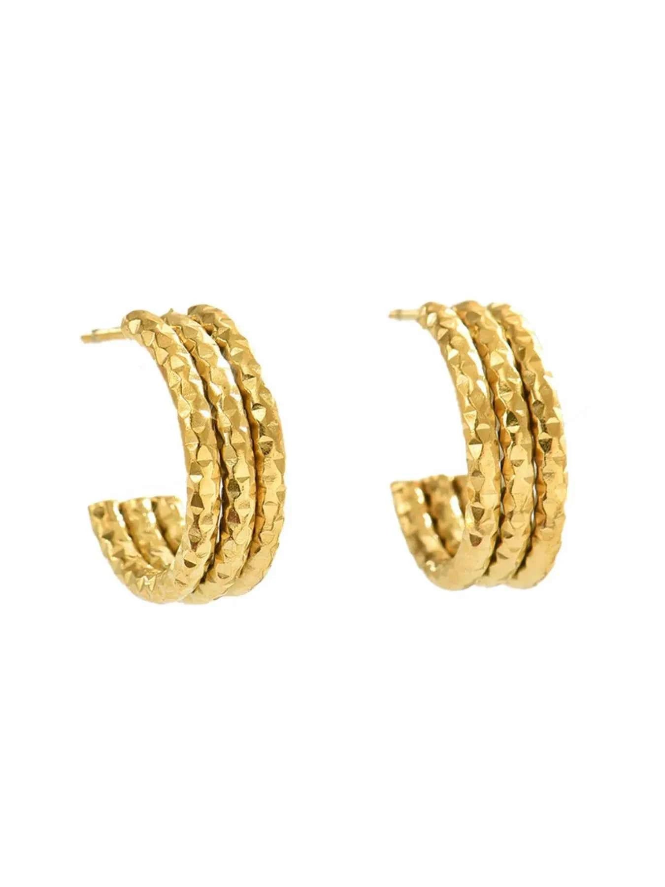18K Gold-Plated Textured Triple Band Hoop Earrings e01a7933-c7e9-4dcb-89c8-381582c99e6f-Max-Origin