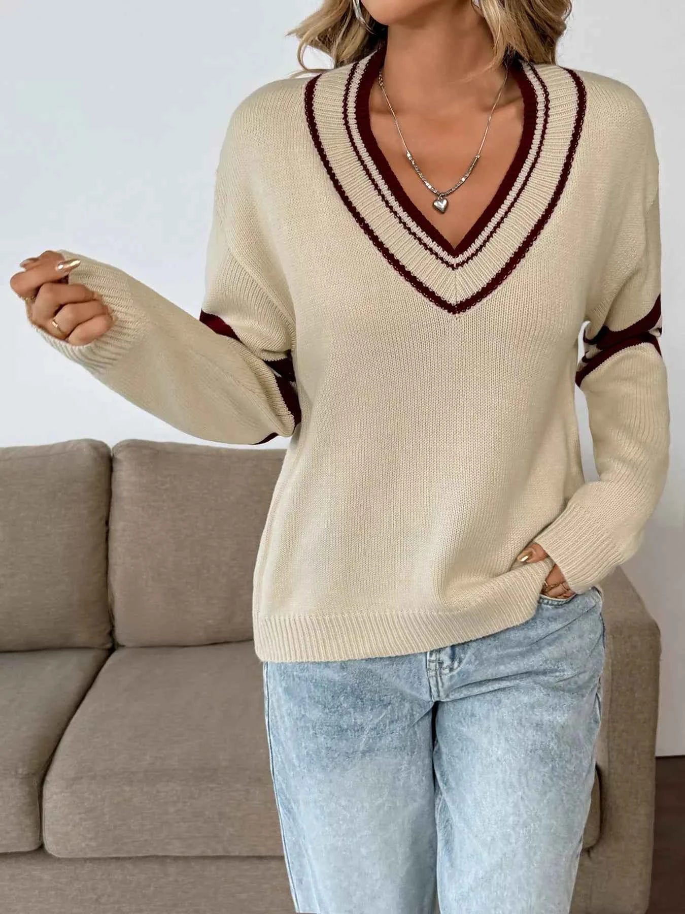 Contrast Trim V-Neck Long Sleeve Sweater e052fa9ba0c94573a90ea096e95916d8-Max-Origin