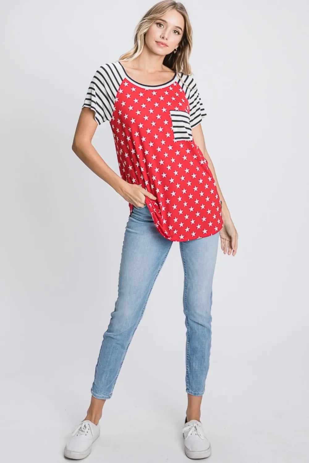Heimish Full Size Star & Striped Round Neck Short Sleeve T-Shirt Plus Size e055246c-12e5-4688-8189-5b3d2330412d-Max