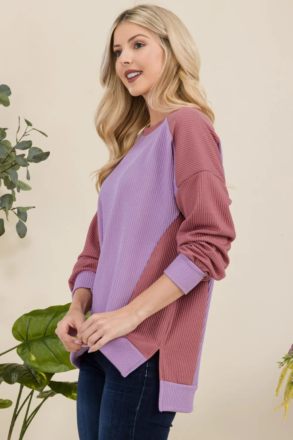 Celeste Full Size High-Low Contrast Round Neck Sweatshirt e07bc97c-1cc3-41e7-b5ef-79860b68d447-Max