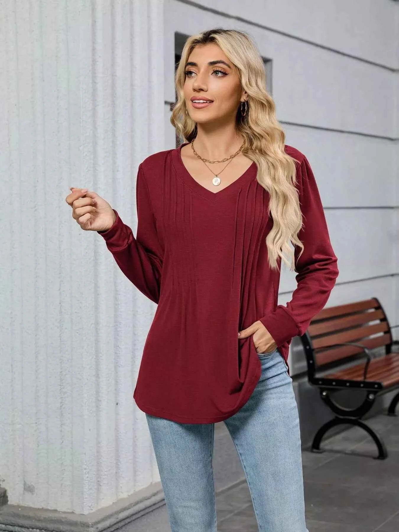 V-Neck Long Sleeve Relaxed Fit T-Shirt e2c60b65dea24702a44449b134f3a039-Max-Origin