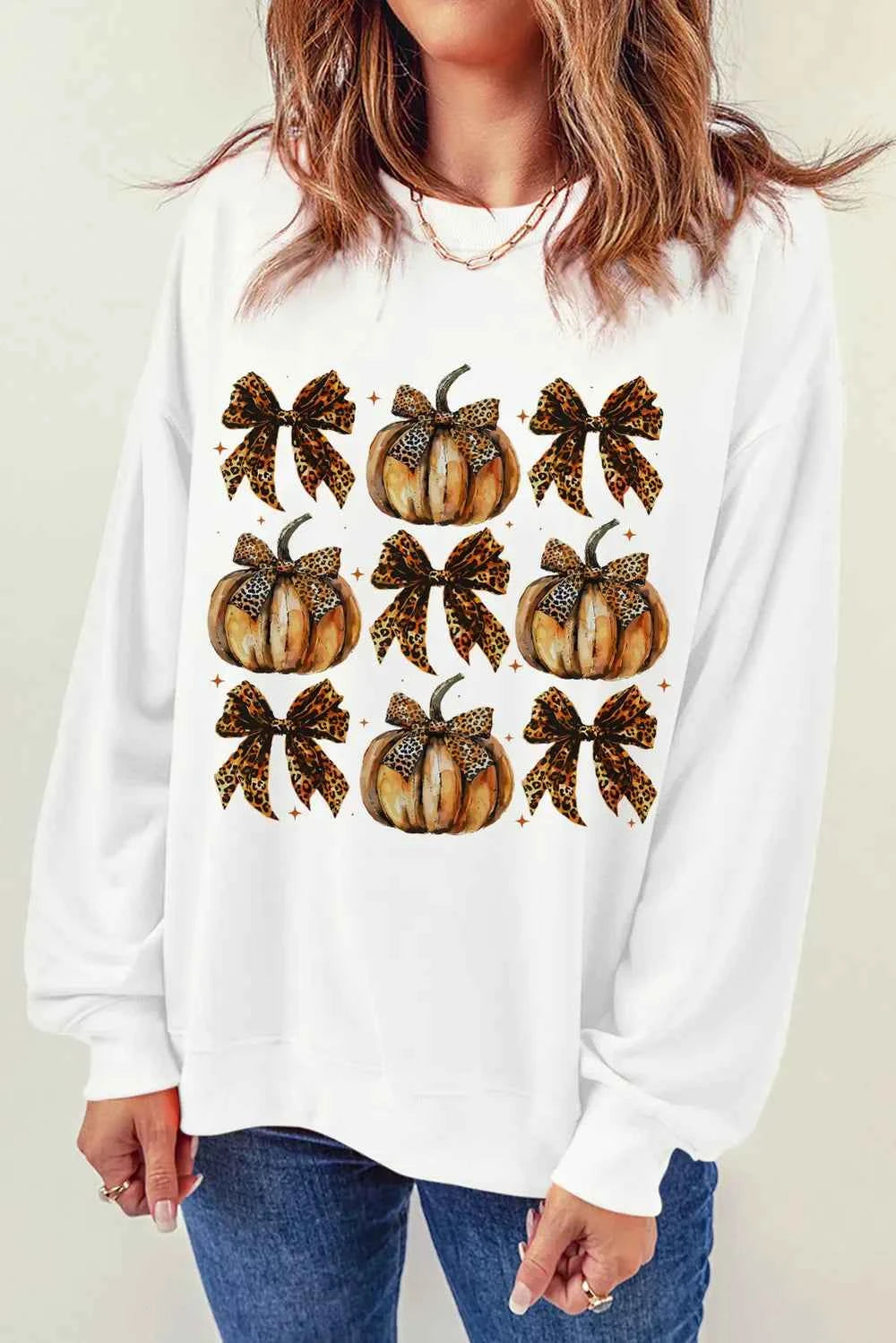 Pumpkin & Bow Graphic Long Sleeve Sweatshirt White e2f66363-8a0f-4feb-94af-c0cc0ee4ac06-Max