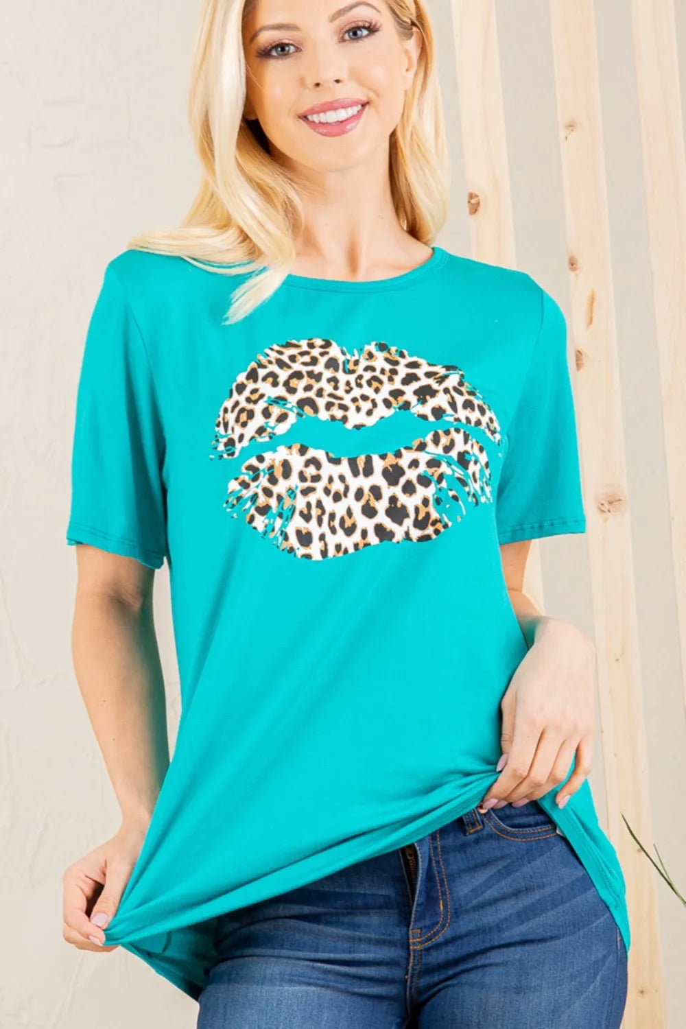 Heimish Full Size Leopard Lip Round Neck Short Sleeve T-Shirt Plus Size e3b70236-4d18-4c3f-a283-1965ca5afb58-Max