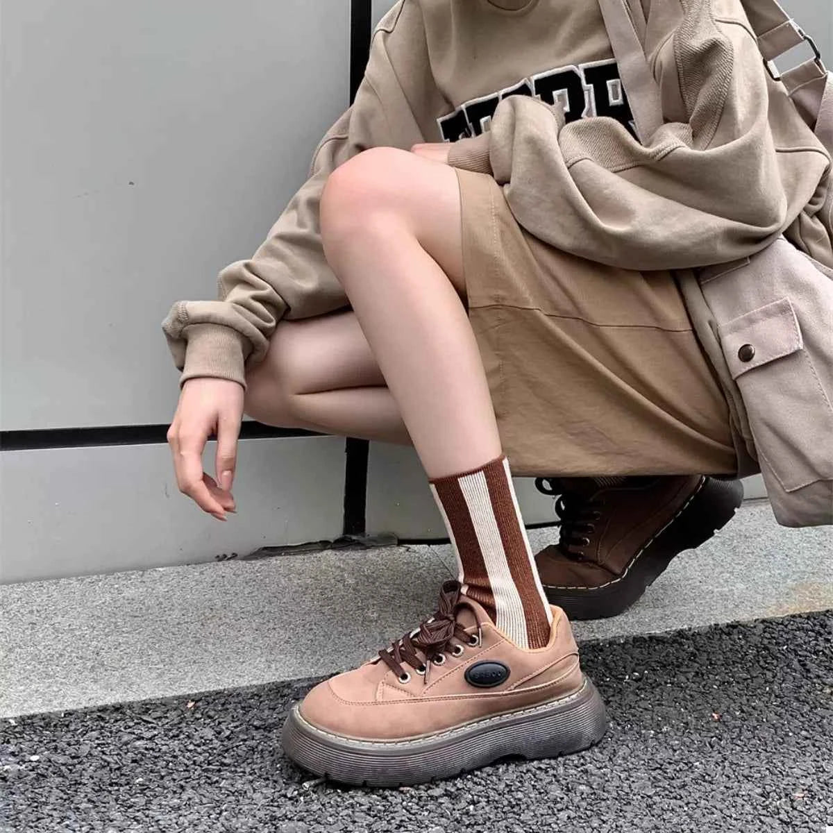 Contrast Striped Crew Socks Chocolate One Size e3bfcf7a-cfa7-47bf-8d81-95c3645e95ff-Max-Origin
