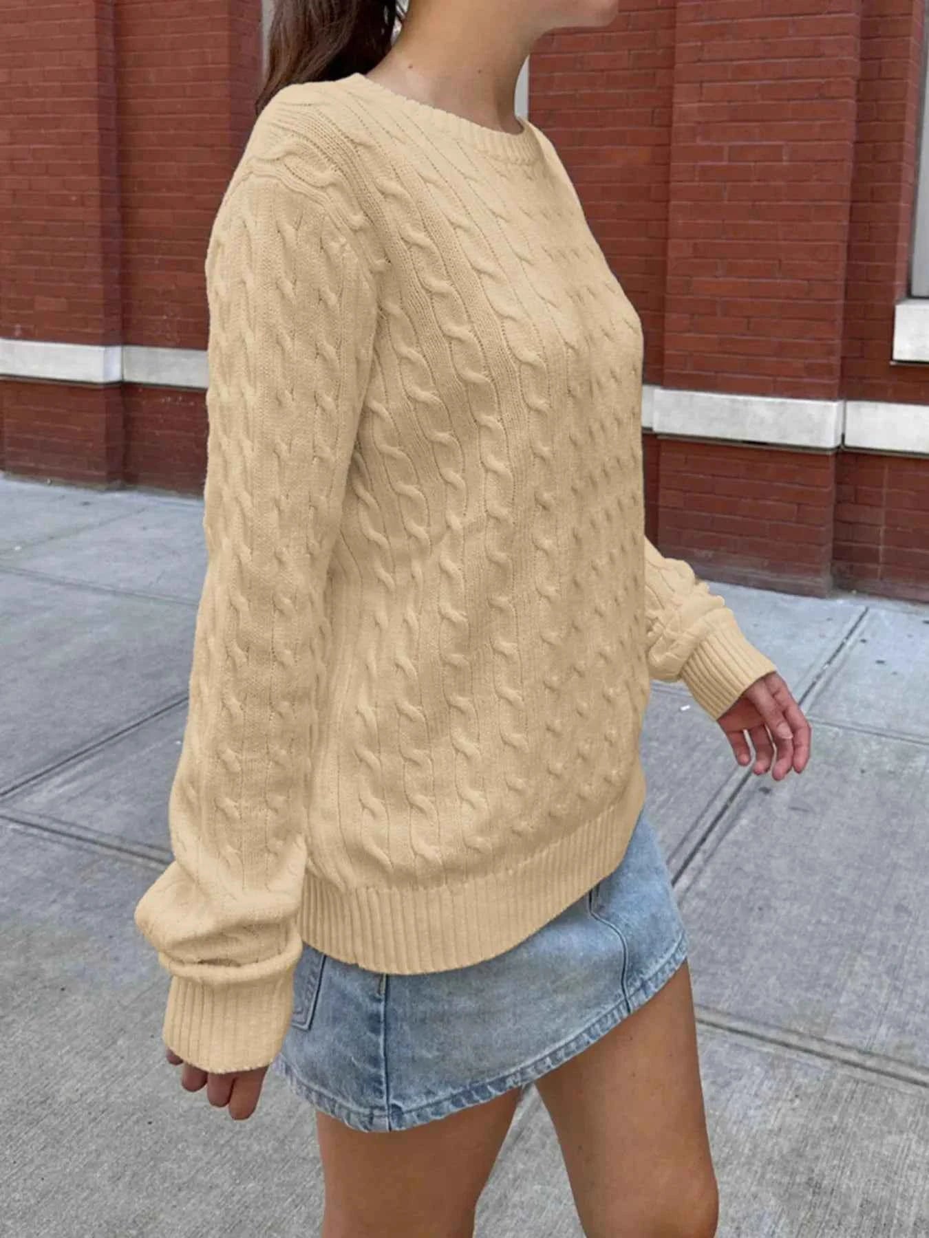 Cable-Knit Round Neck Pullover Sweater e42ee9757a534dcb8e71eec7408a4d71-Max-Origin