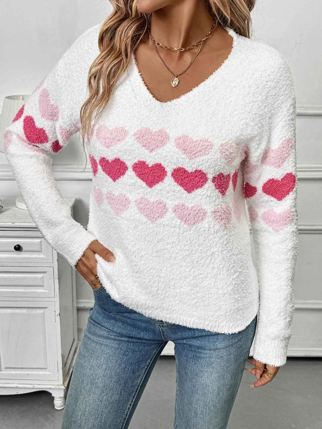 Heart Pattern V-Neck Sweater e47fec00e23d4208a281955aa04bc5f9-Max-Origin