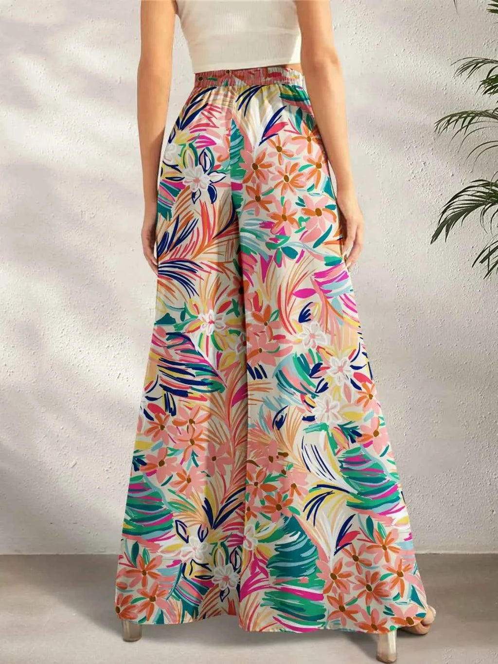 Printed Wide Leg Pants e49d368d-5bec-417a-91f2-f1713ca7250b-Max-Origin