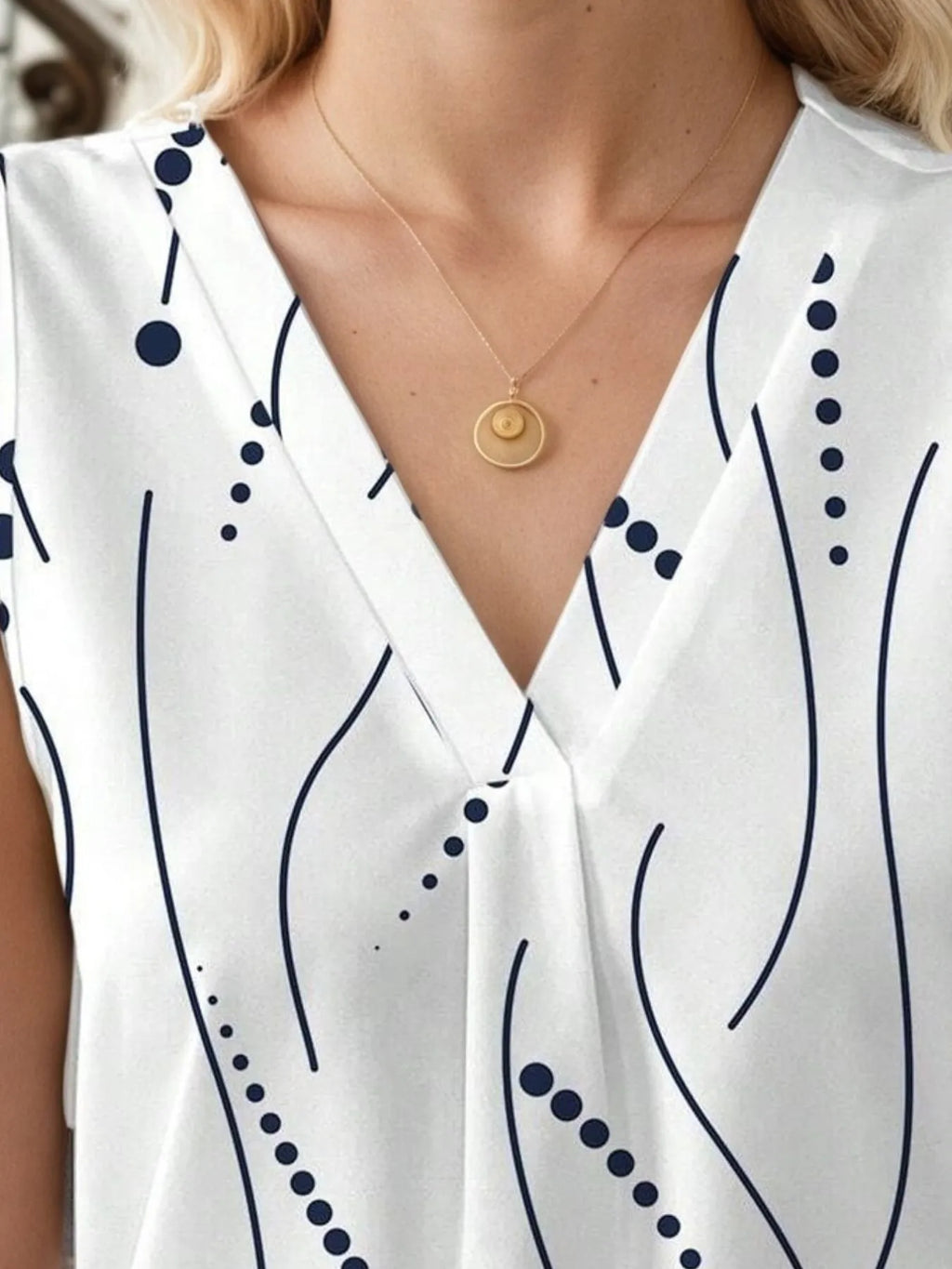 Printed V-Neck Tank e552c8dd-5ae3-452a-8b58-28e6733fa52c-Max-Origin