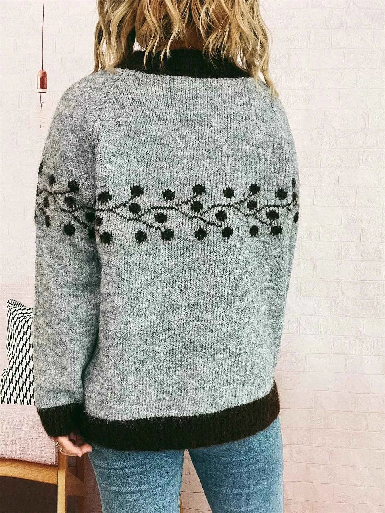 Contrast Hem Round Neck Sweater e66a21ce37484466af817ea49af610e1-Max-Origin