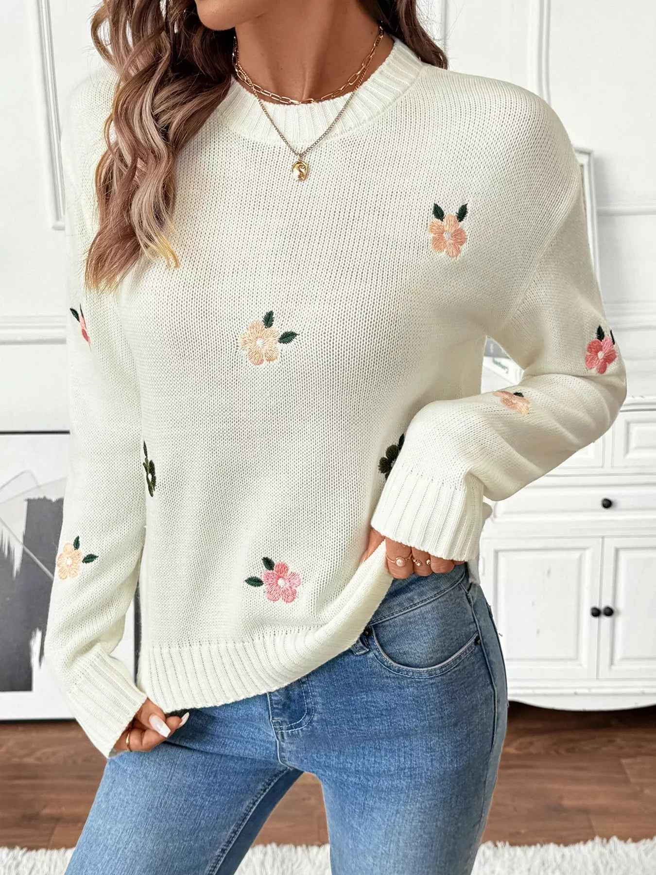 Flower Round Neck Long Sleeve Sweater Ivory e7503832be6742b3aa1686b6b1edd2ae-Max-Origin