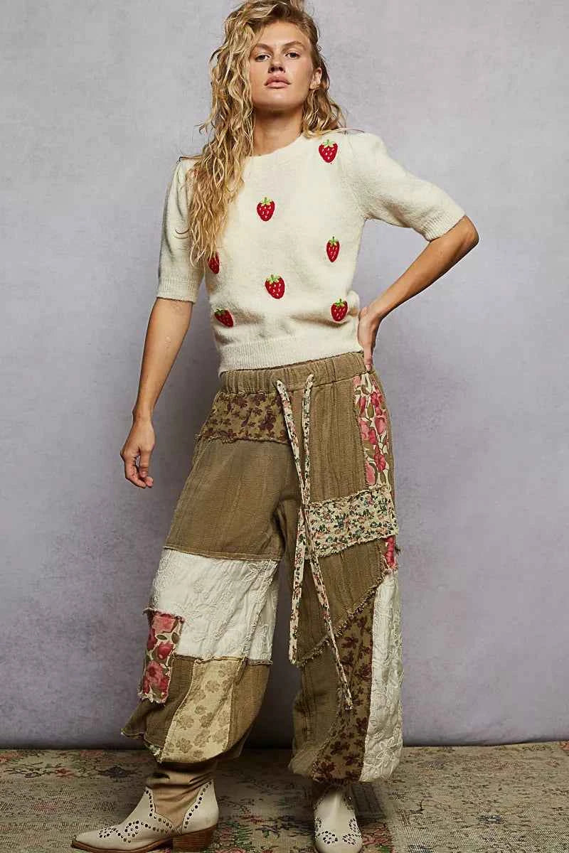 POL Round Neck Strawberry Patch Sweater with Shirring Shoulder e7915f29-9cc6-4588-8a1f-f65348f1086c-Max-Origin