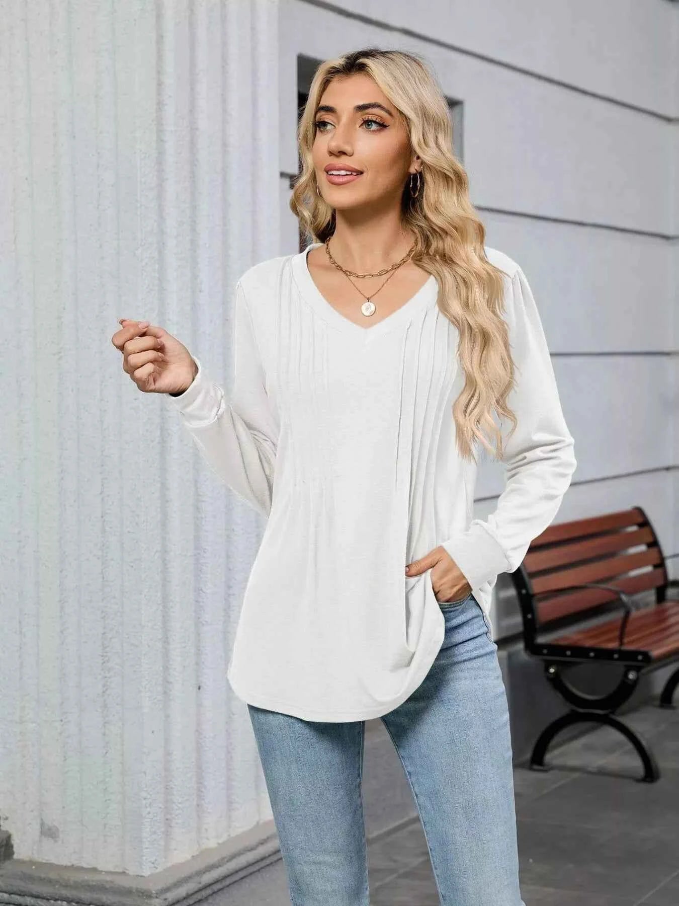 V-Neck Long Sleeve Relaxed Fit T-Shirt e7add997c4324f7981ce9d19da883a39-Max-Origin