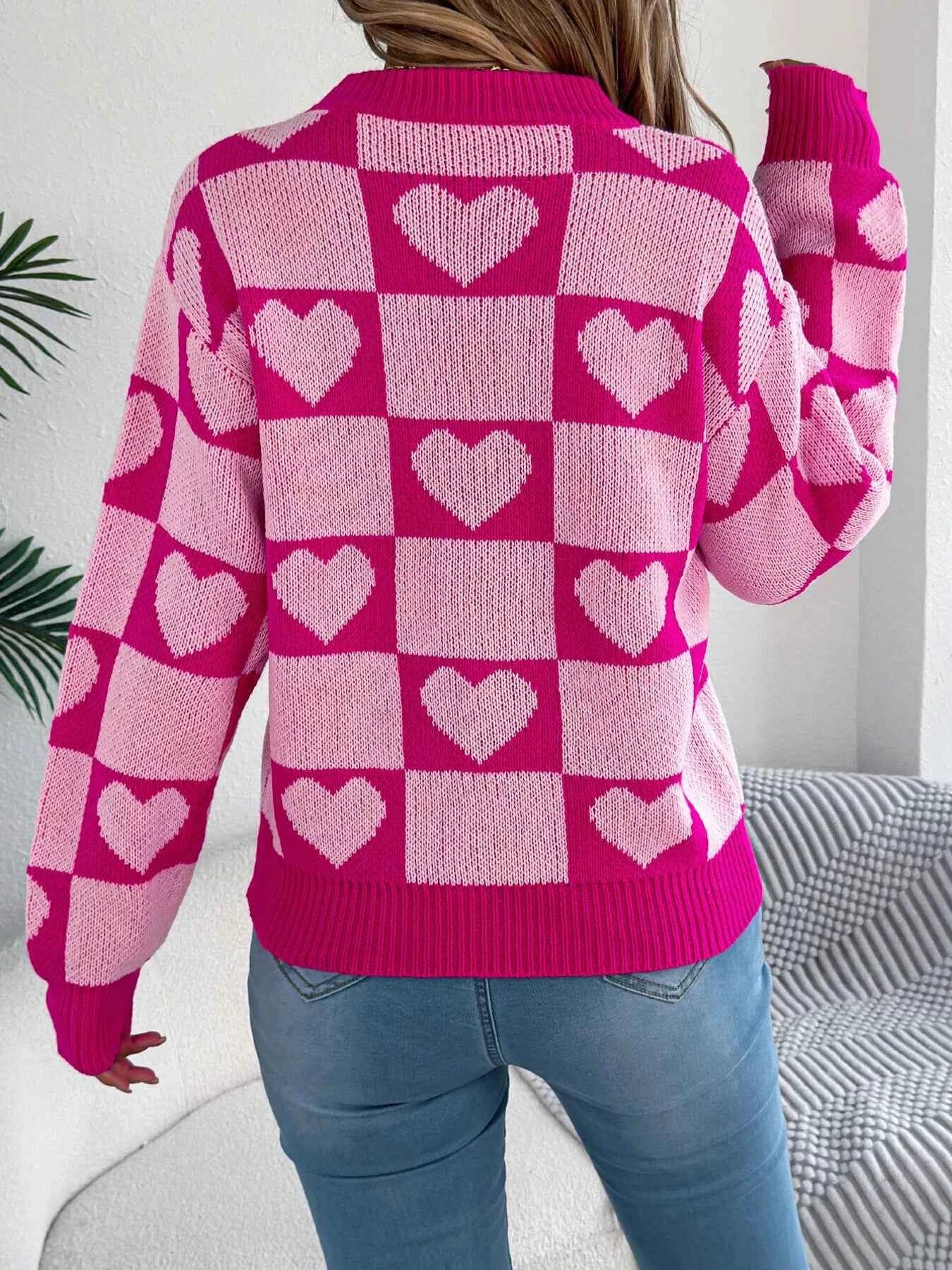 Heart Checkerboard Pattern Round Neck Sweater e86adc9bc0394229bb3cf22092fba659-Max-Origin