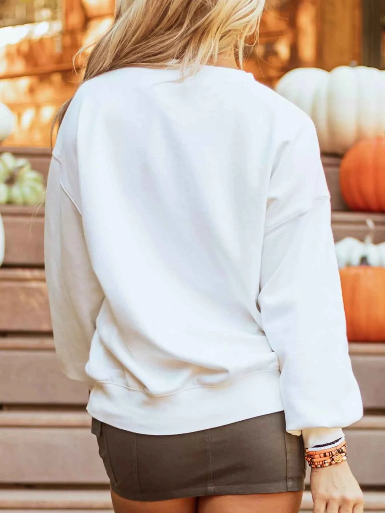 Halloween Pumpkin Patched Pattern Long Sleeve Sweatshirt e8b426cf-9e4a-4313-bf92-5d124d12a93d-Max-Origin