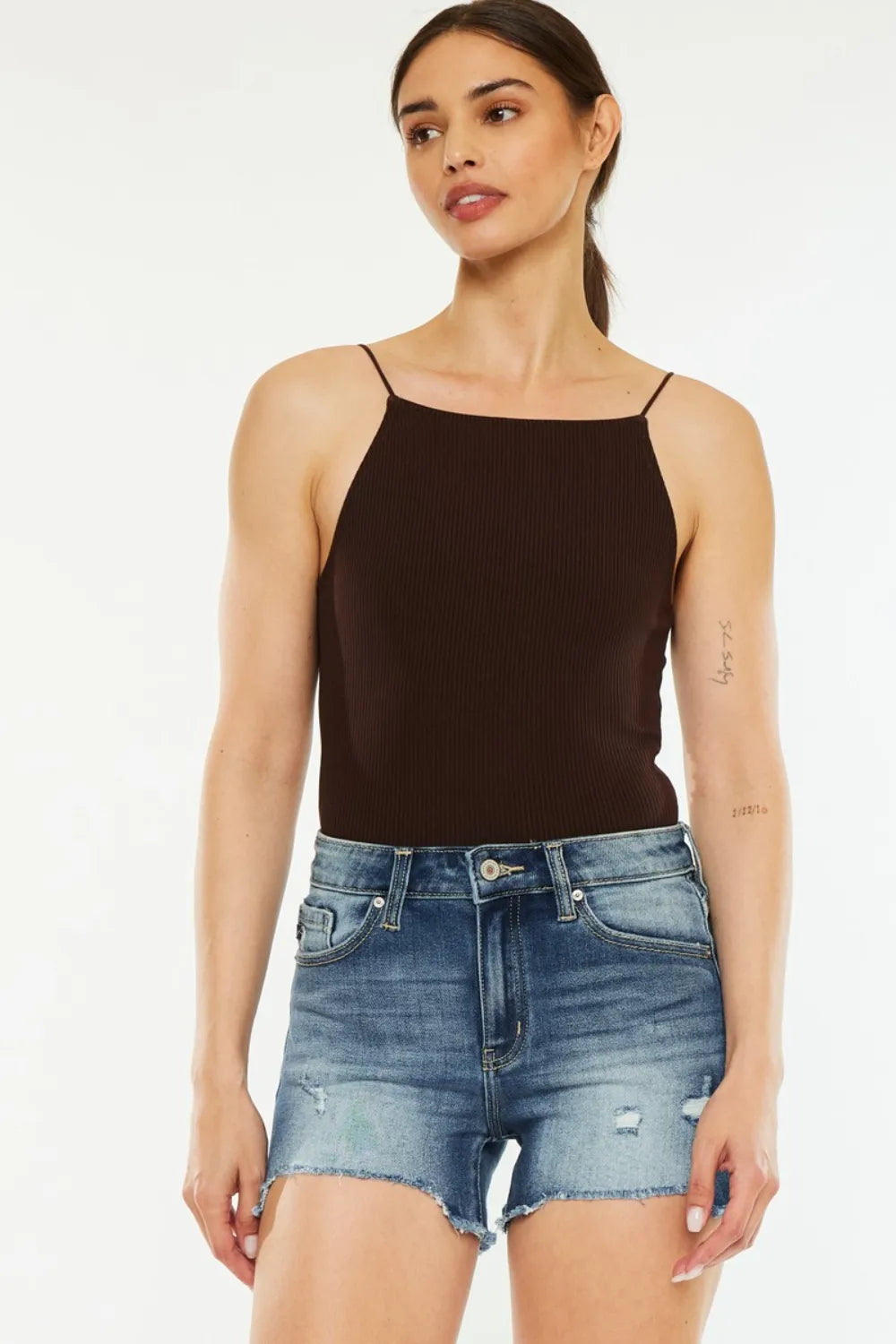 Kancan High Waist Raw Hem Denim Shorts e91d160b-9f70-49c1-b20d-2b418069d616-Max