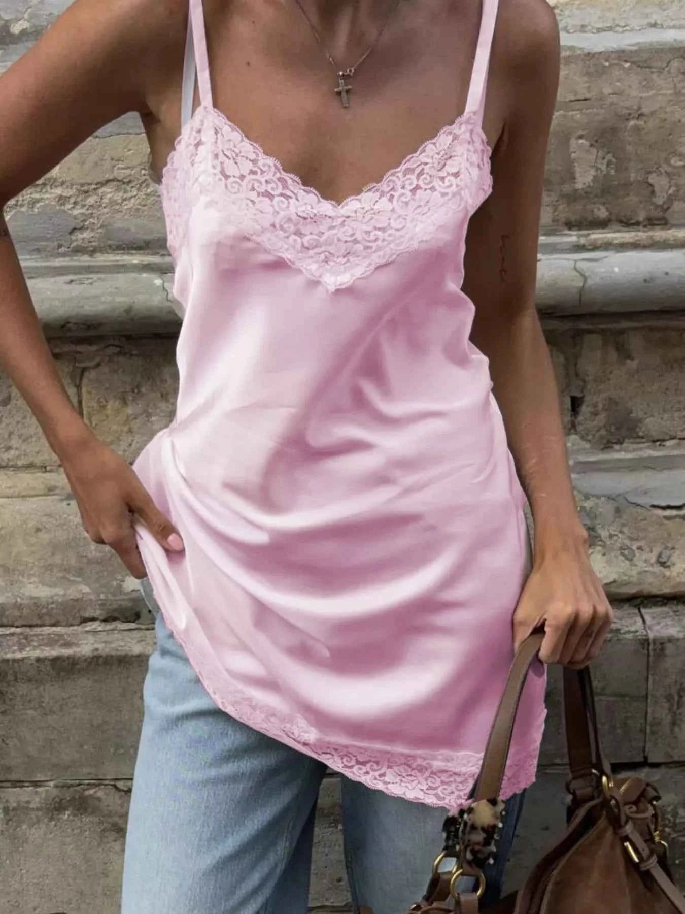 Lace Detail V-Neck Cami Pink e935cb1f-e2dd-4fb1-958e-1ef527a7924e-Max-Origin