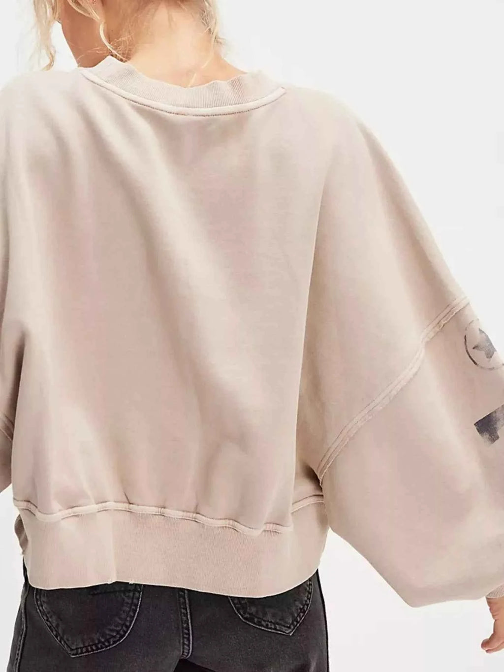 Printed Round Neck Dropped Shoulder Sweatshirt e94fee75-0445-4157-b241-462b82a7c8da-Max-Origin
