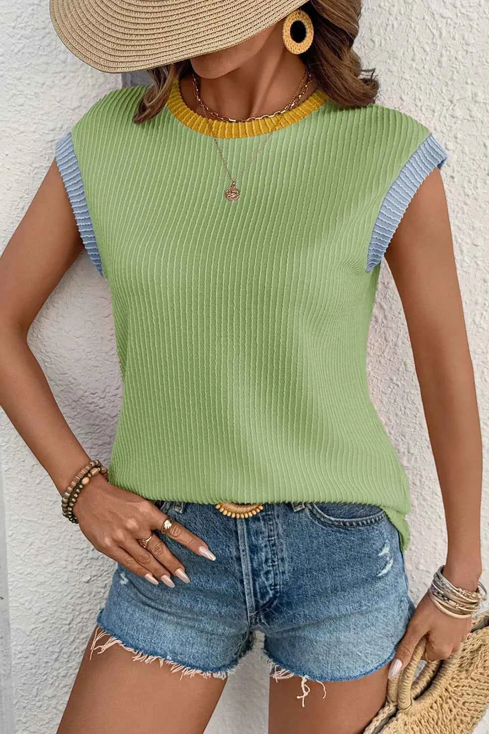 Contrast Trim Ribbed Knit Sleeveless Top e99671e1-1b32-47aa-85b6-132fbc39c53b-Max-Origin