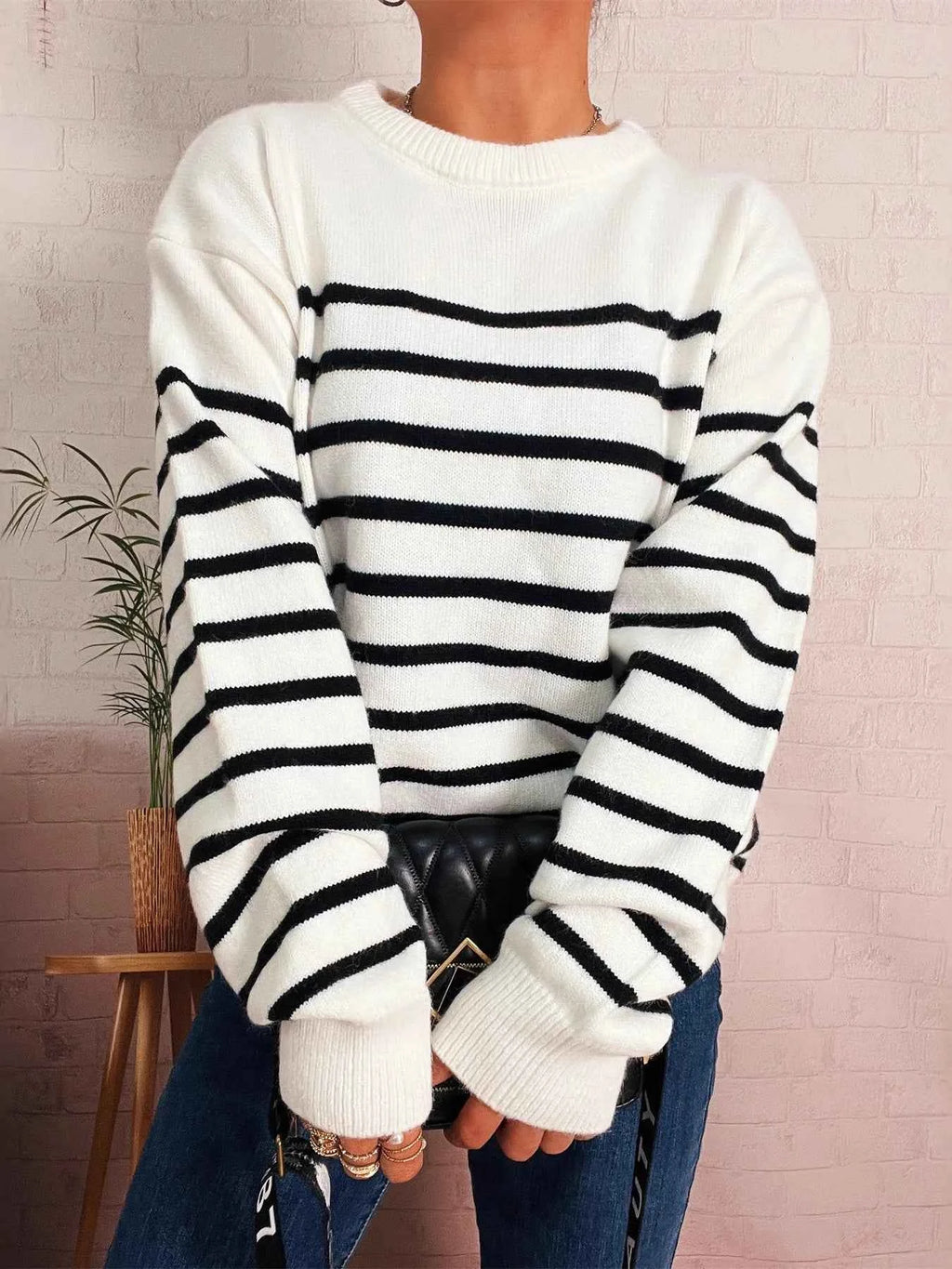 Striped Round Neck Drop Shoulder Sweater ea8d25b1b40d46aab385bde1479e9901-Max-Origin