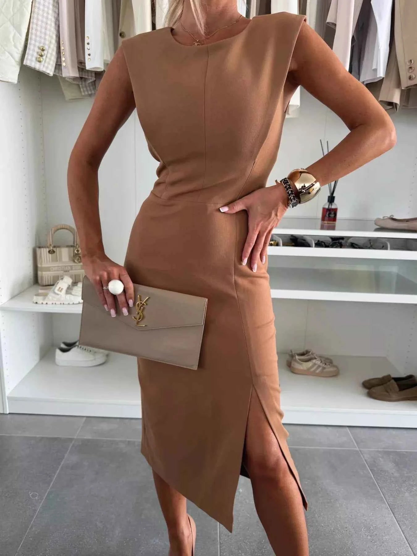 Full Size Slit Round Neck Sleeveless Dress Plus Size Brown ebda31f2622142958436f06b3ab0b570-Max-Origin