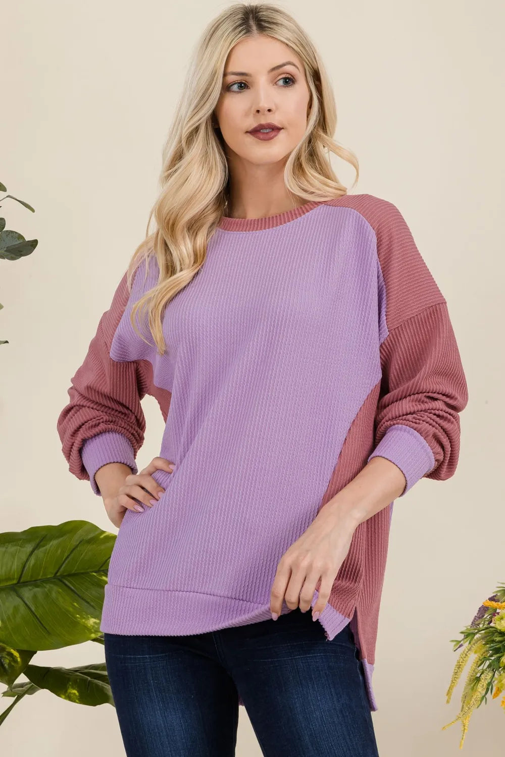Celeste Full Size High-Low Contrast Round Neck Sweatshirt ec254219-0cd0-4b7a-be20-bb1a45e77932-Max