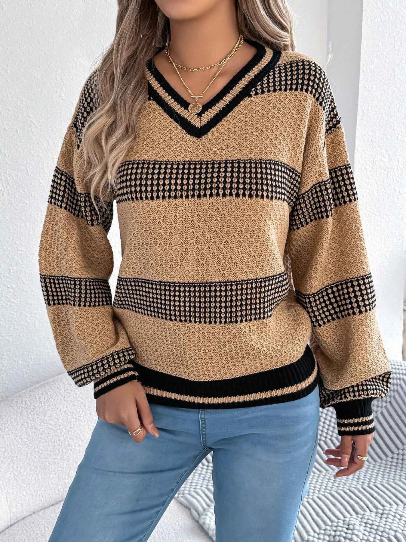Contrast Striped V-Neck Sweater ed22f32063a748cdbe08b6fcfe91563e-Max-Origin